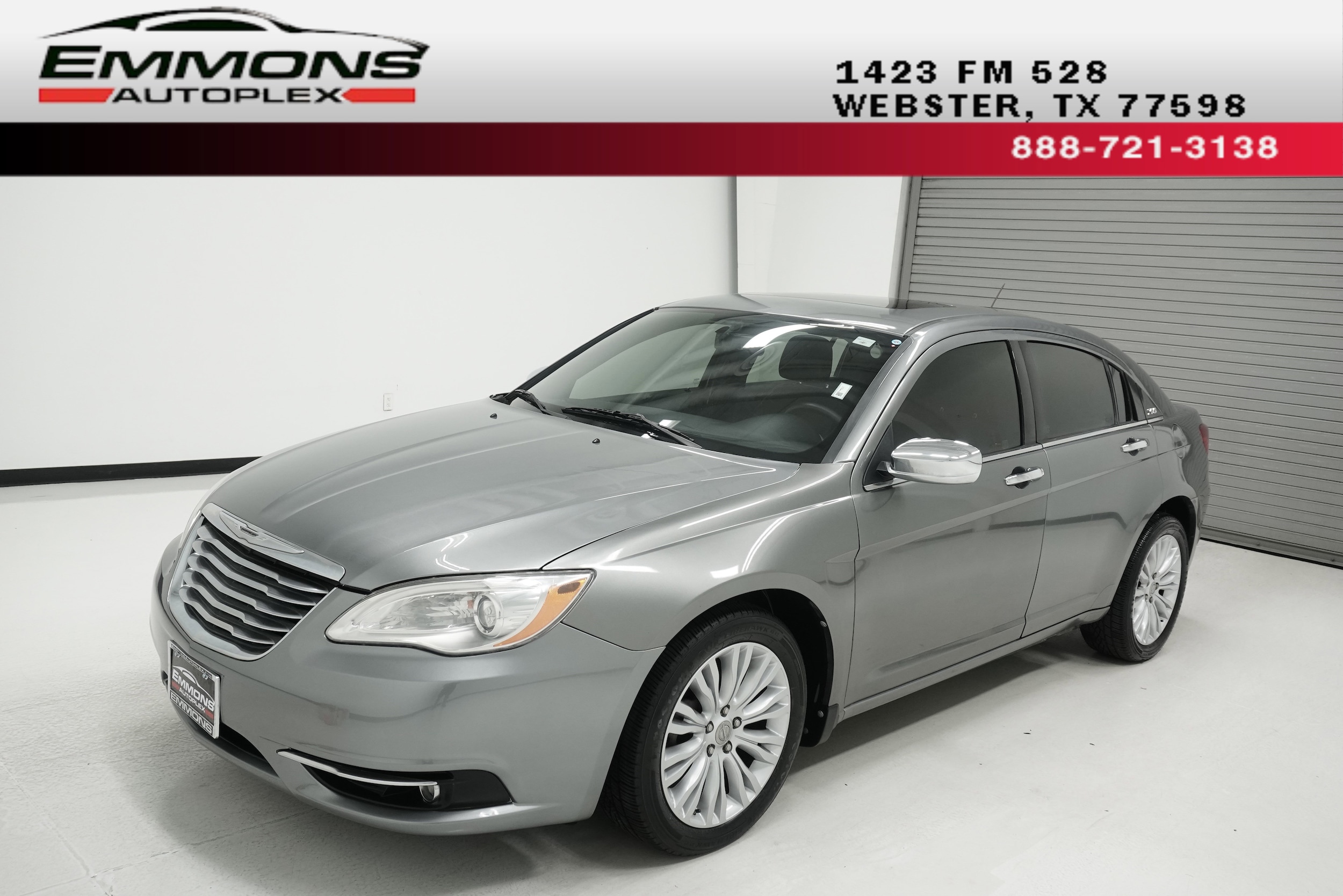 2011 Chrysler 200 Limited's photo