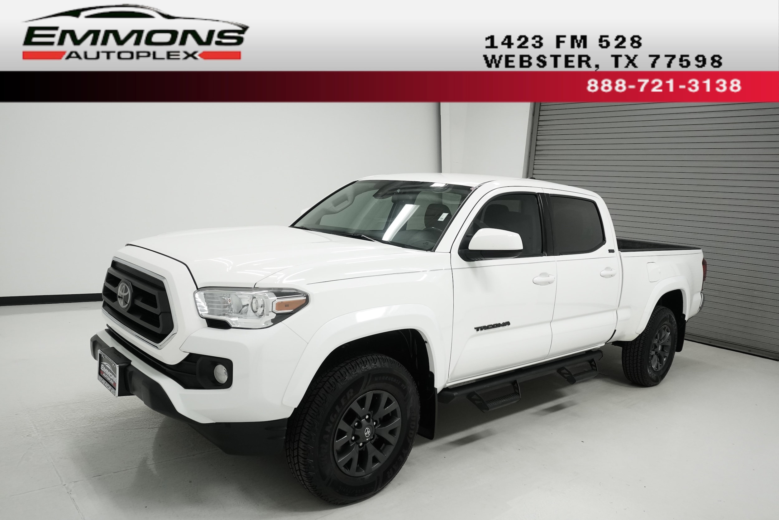 2022 Toyota Tacoma SR5's photo