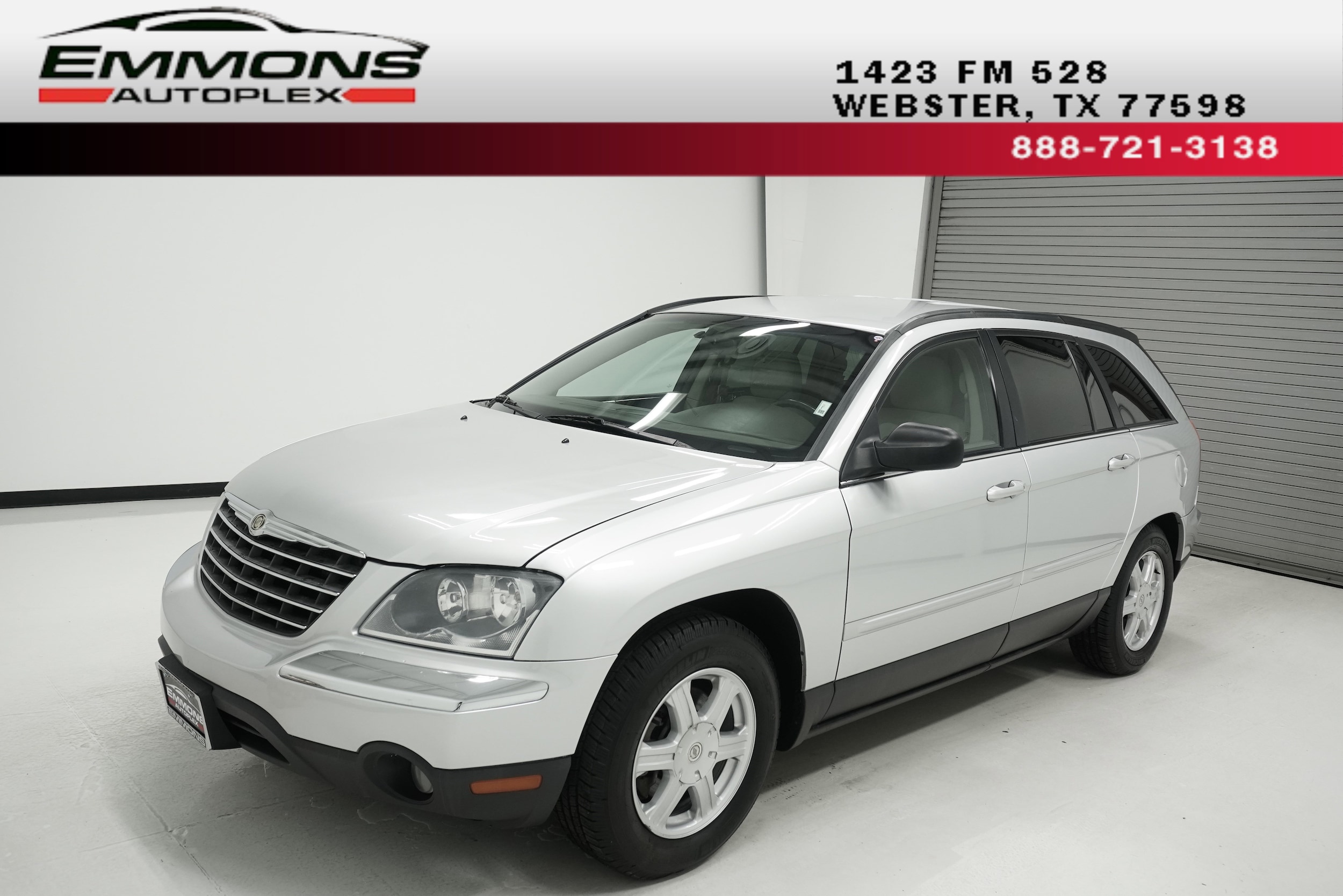 2005 Chrysler Pacifica Touring's photo
