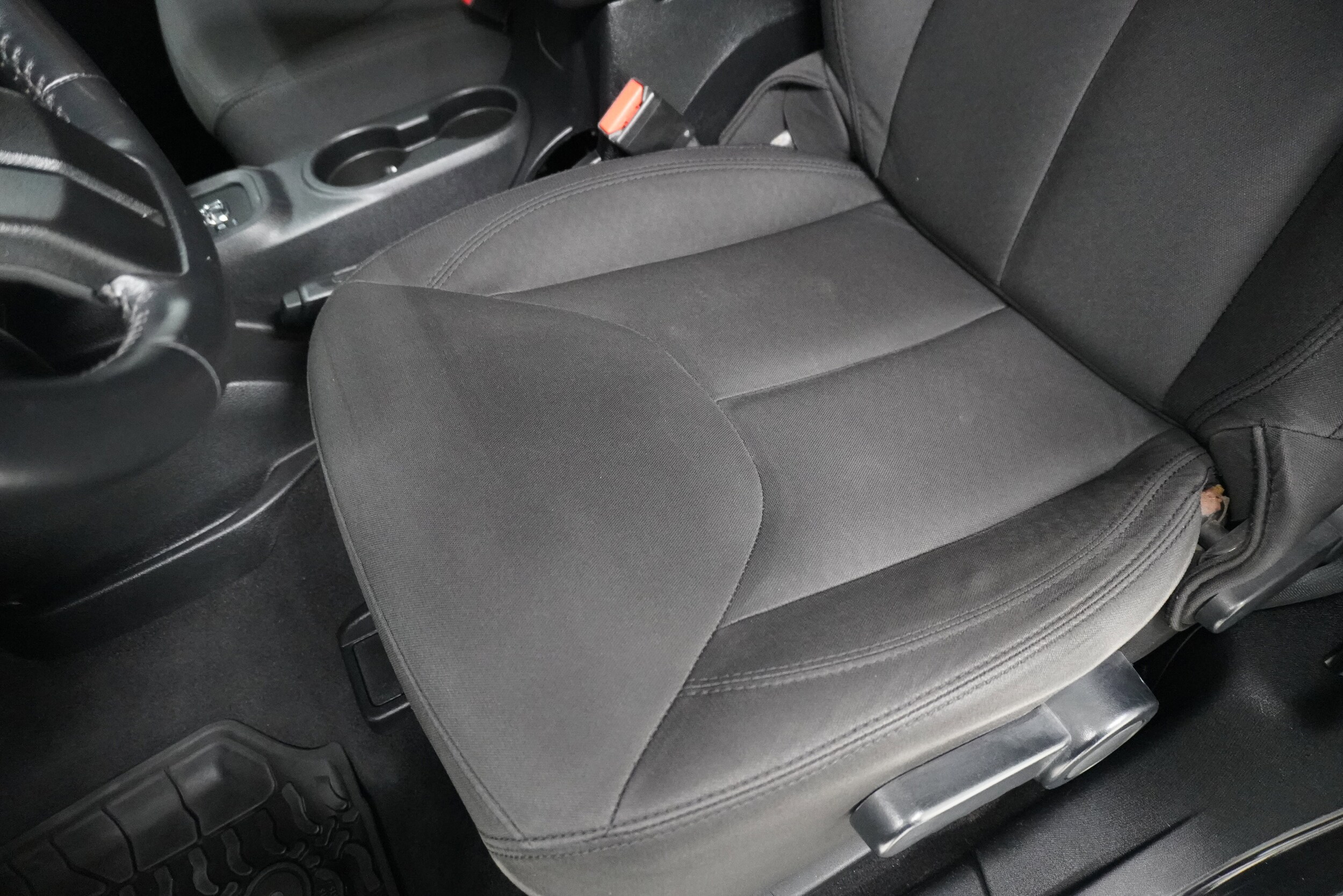 2015 Jeep Wrangler Sport - Photo 11