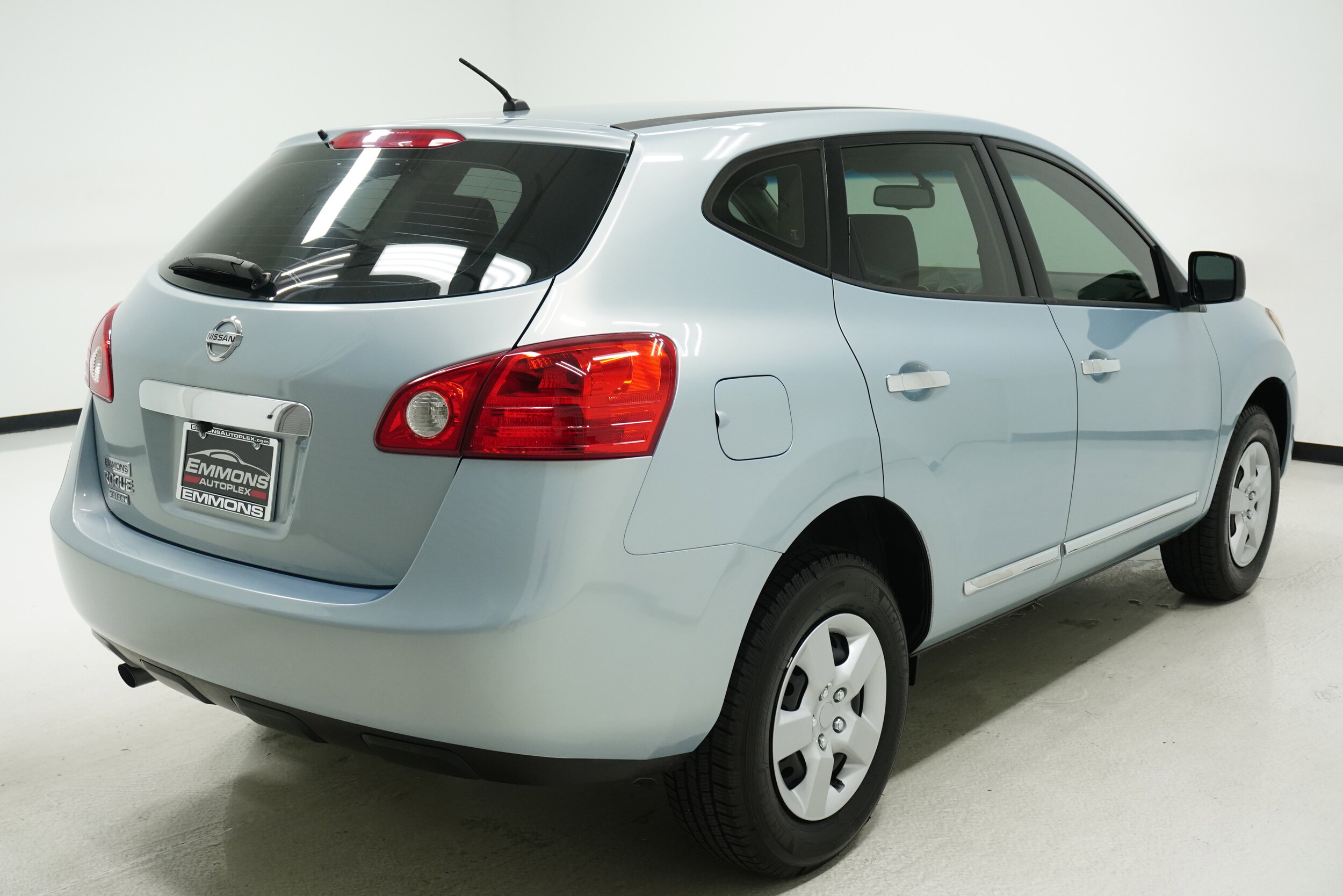2014 Nissan Rogue Select S photo 4