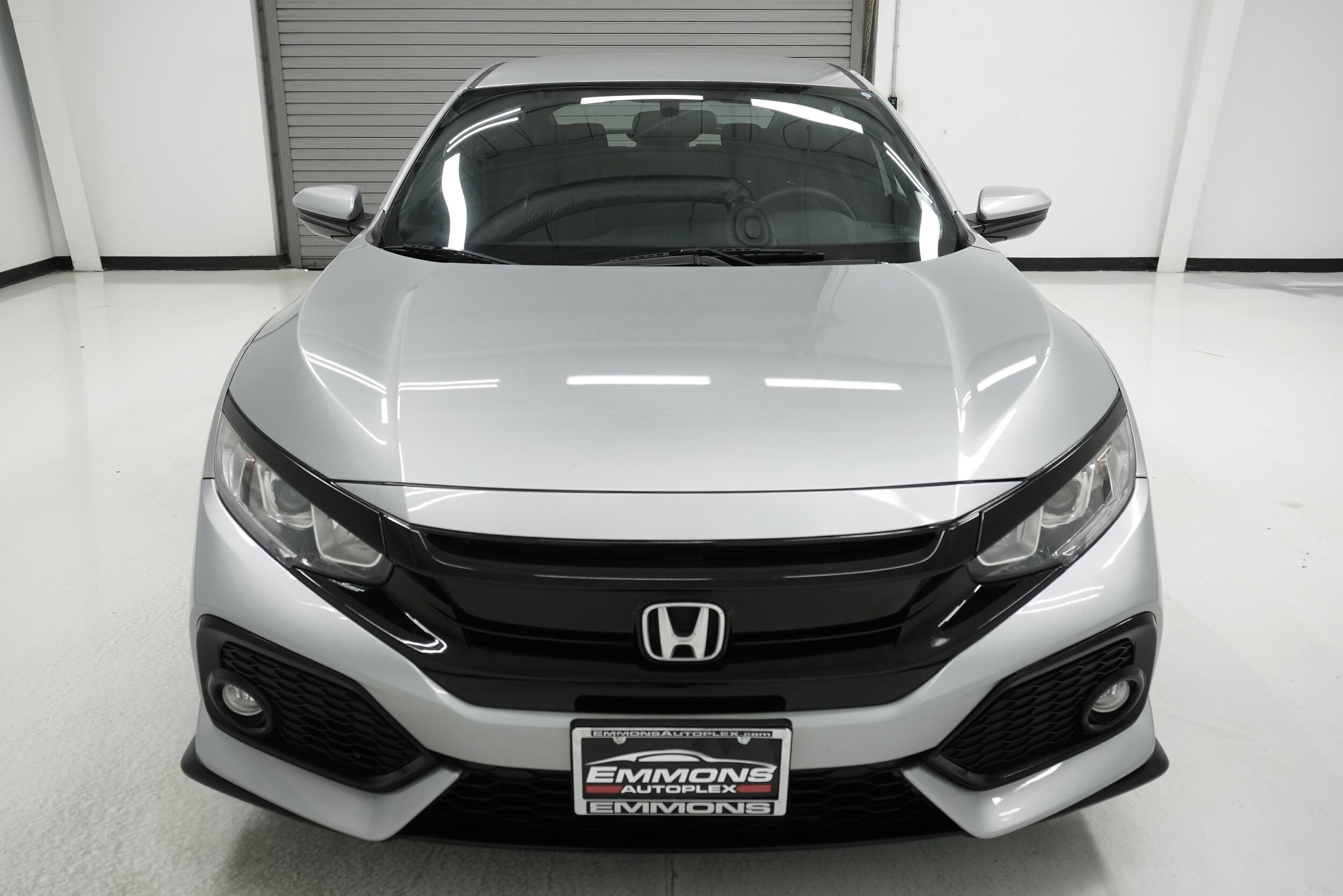 2018 Honda Civic Sport Hatchback photo 2