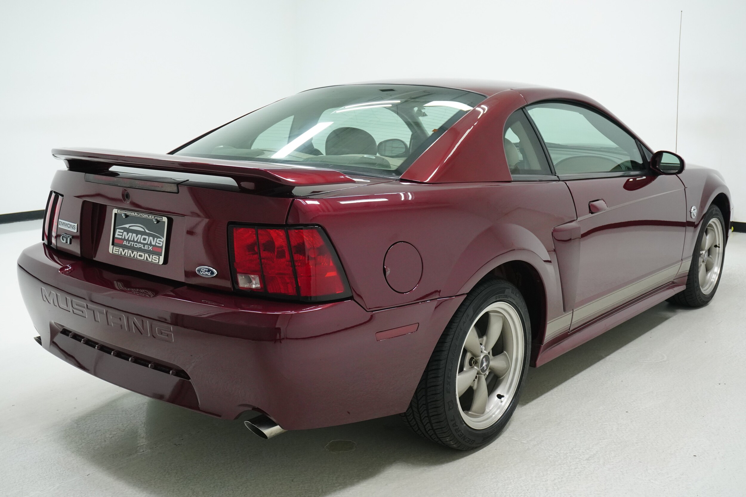 2004 Ford Mustang GT photo 4