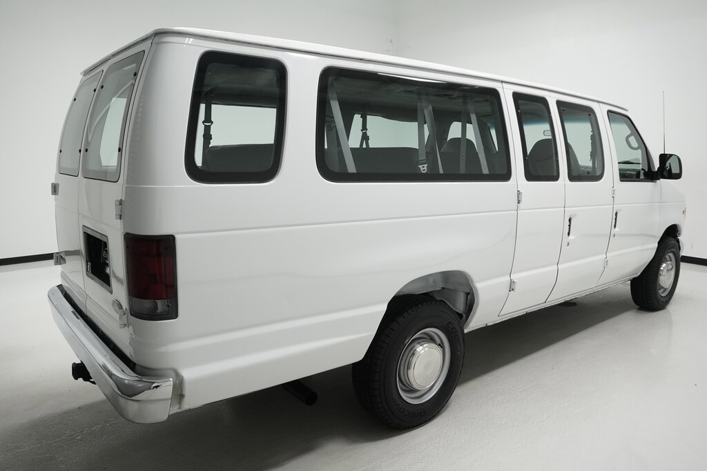 Used 2002 Ford E-350 Super Duty XL Wagon Extended Wagon