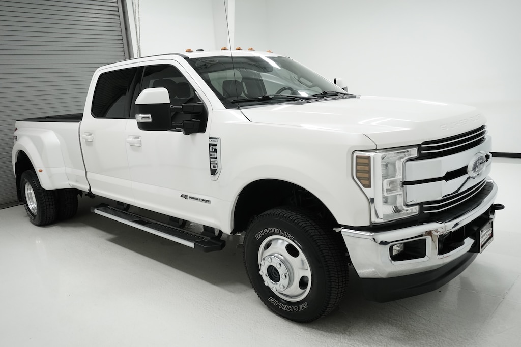 Used 2018 Ford F-350 Lariat Truck Crew Cab