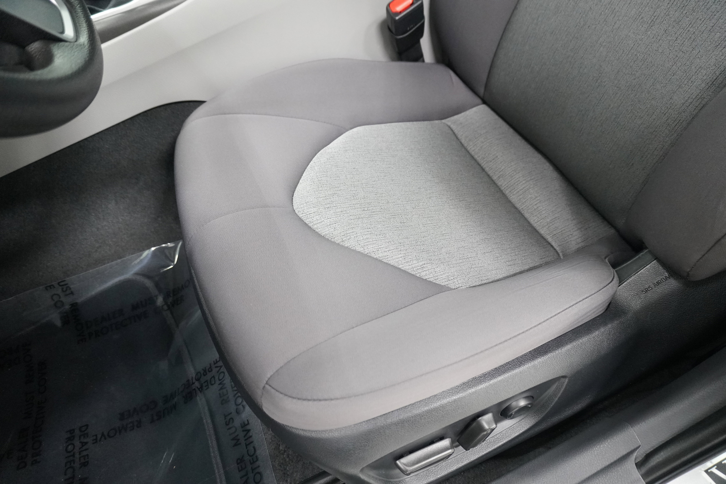 2023 Toyota Camry LE - Photo 12