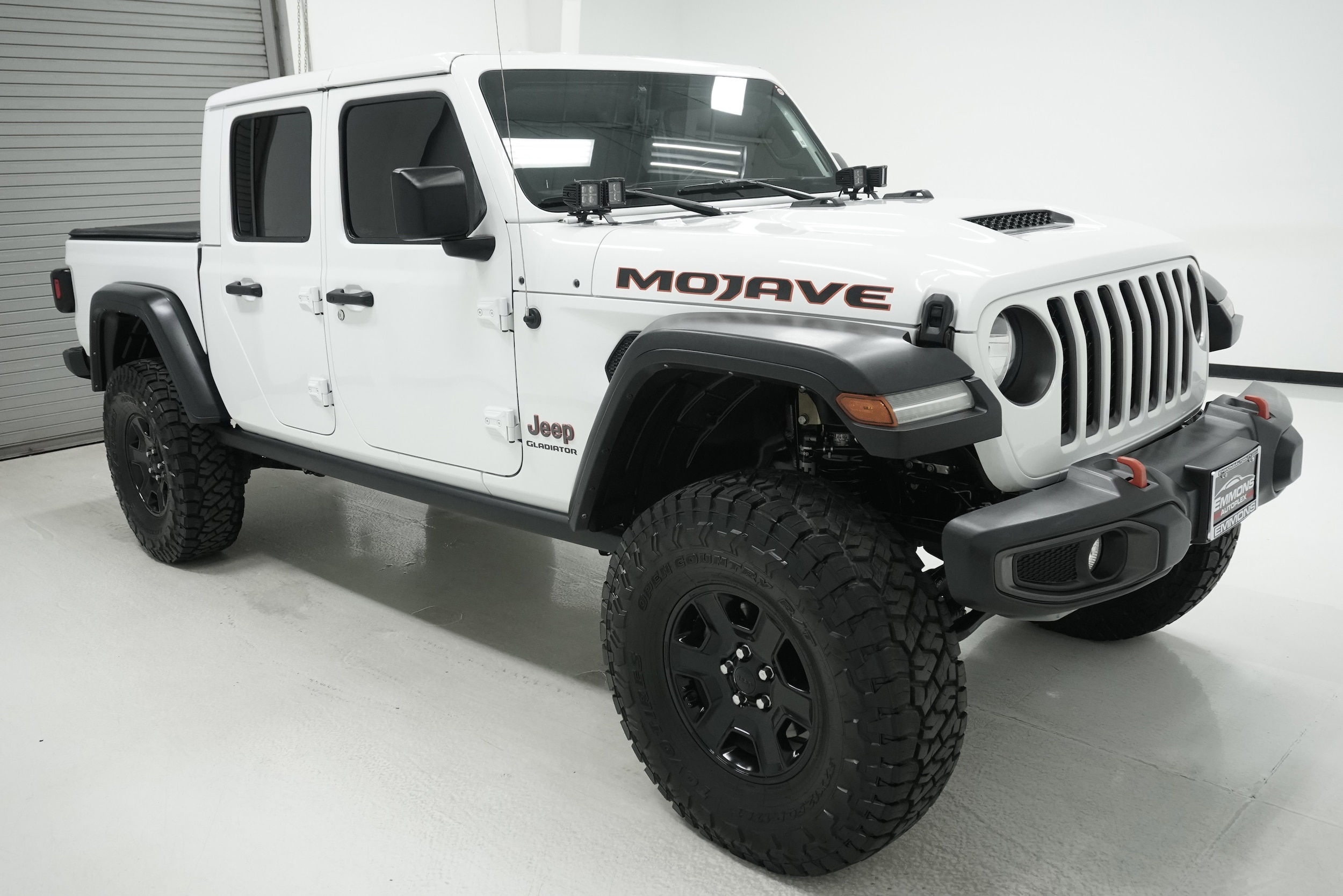 2022 Jeep Gladiator Mojave photo 3