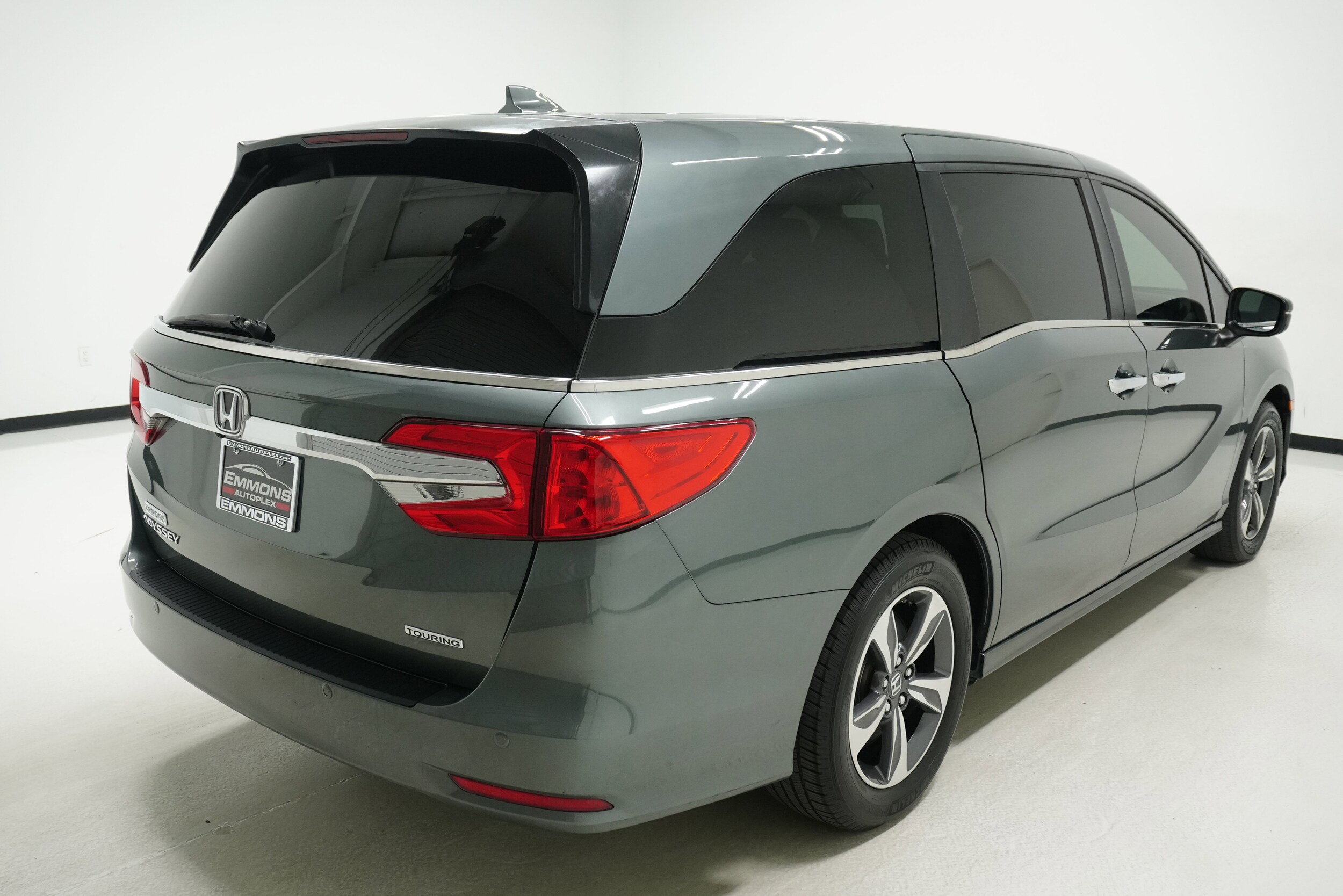 2018 Honda Odyssey Touring photo 4