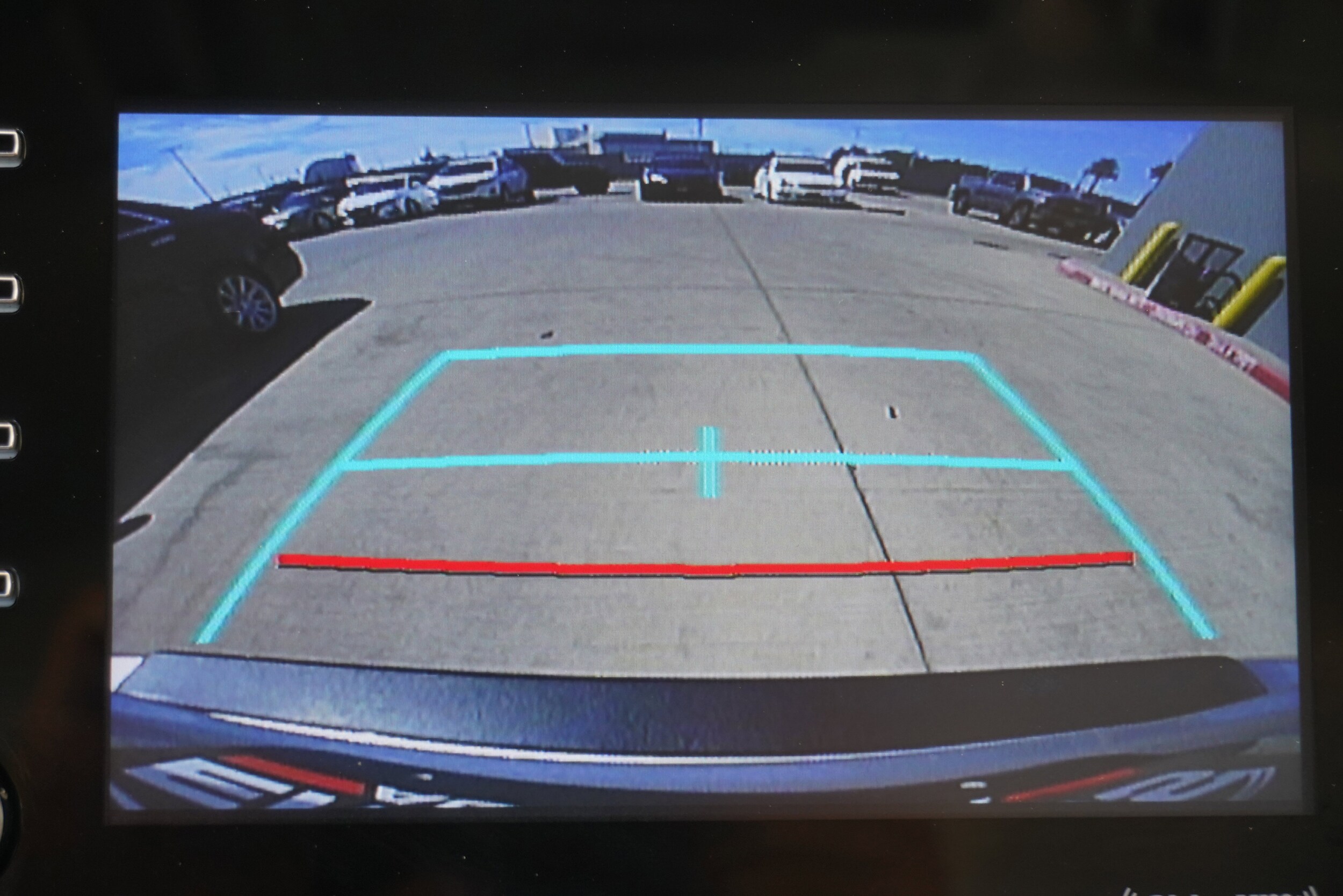 2023 Toyota Camry LE - Photo 17