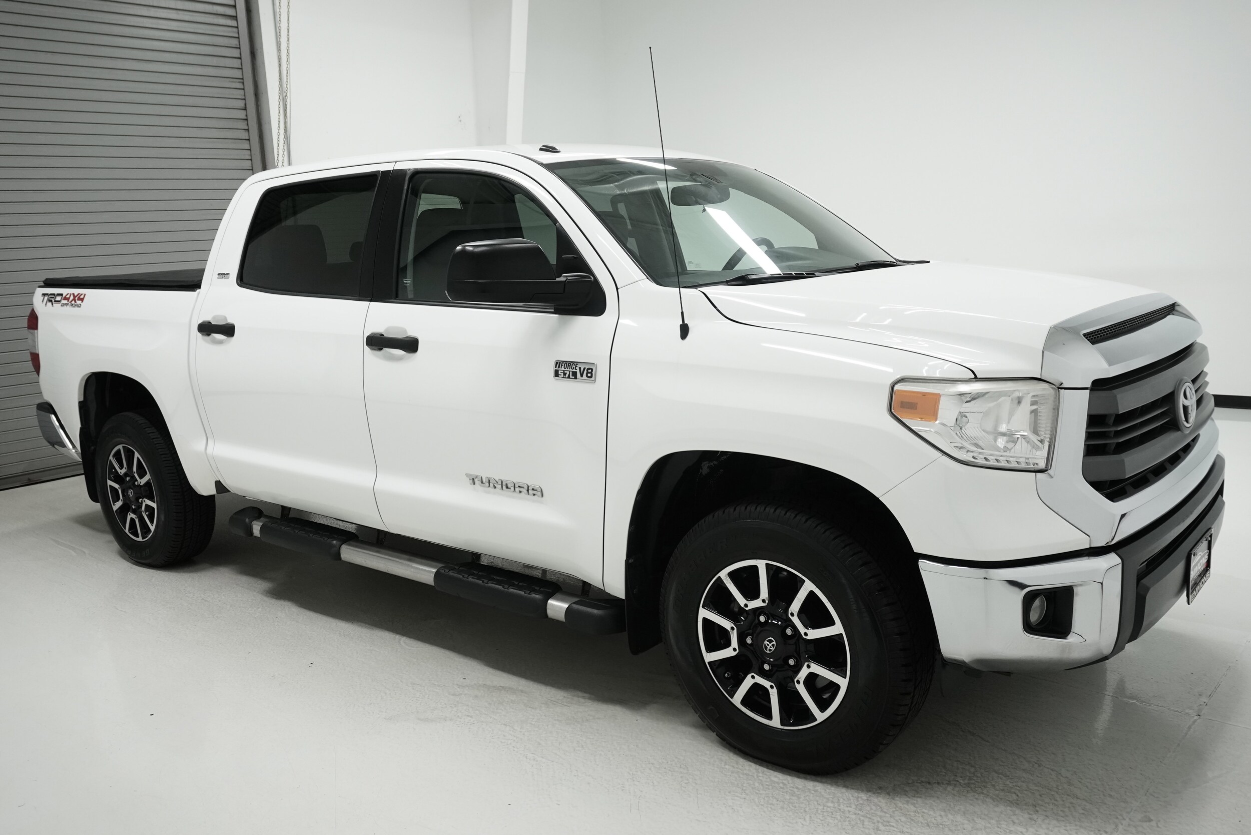2015 Toyota Tundra SR5 Grade photo 3