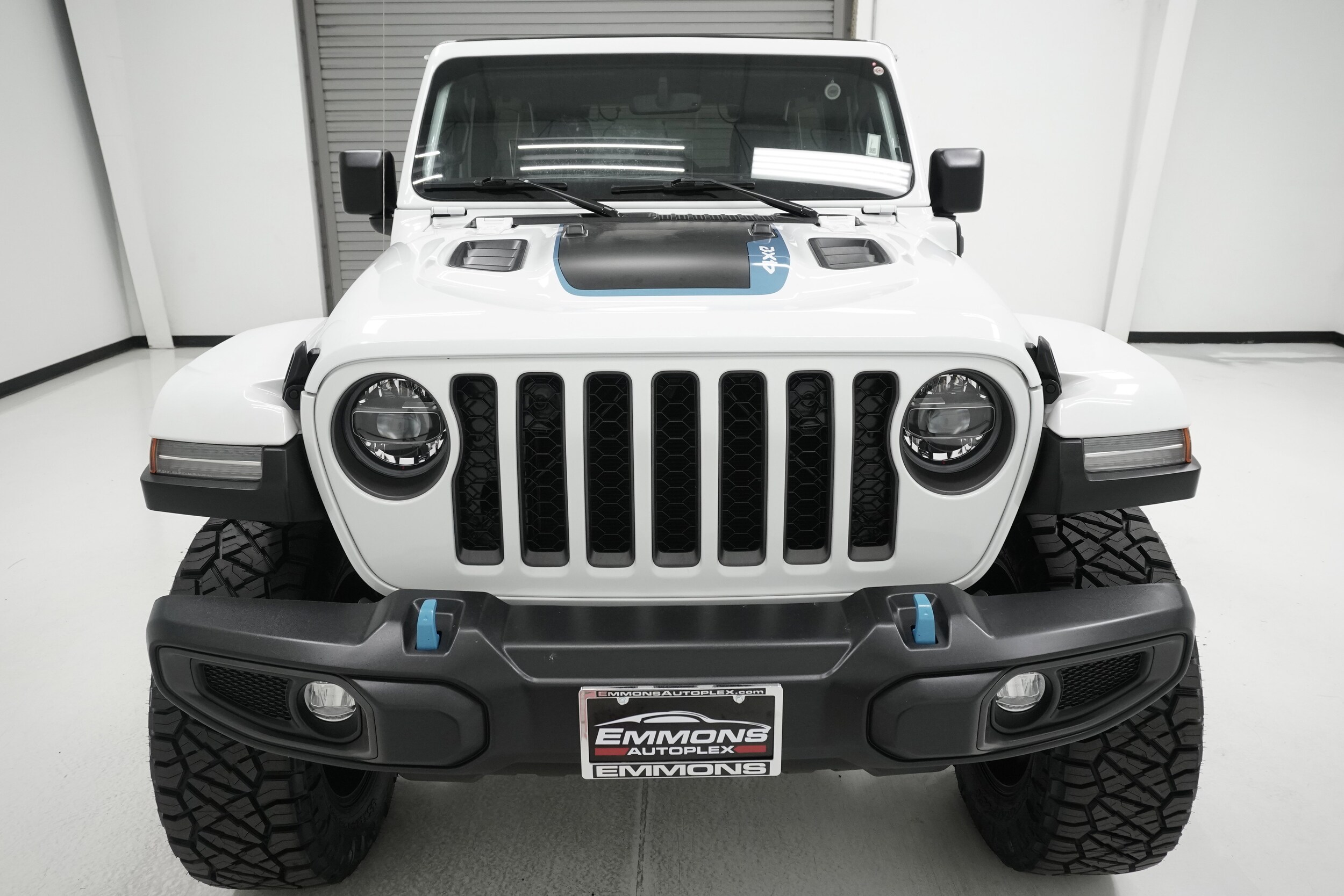 2022 Jeep Wrangler 4xe Unlimited Rubicon photo 2