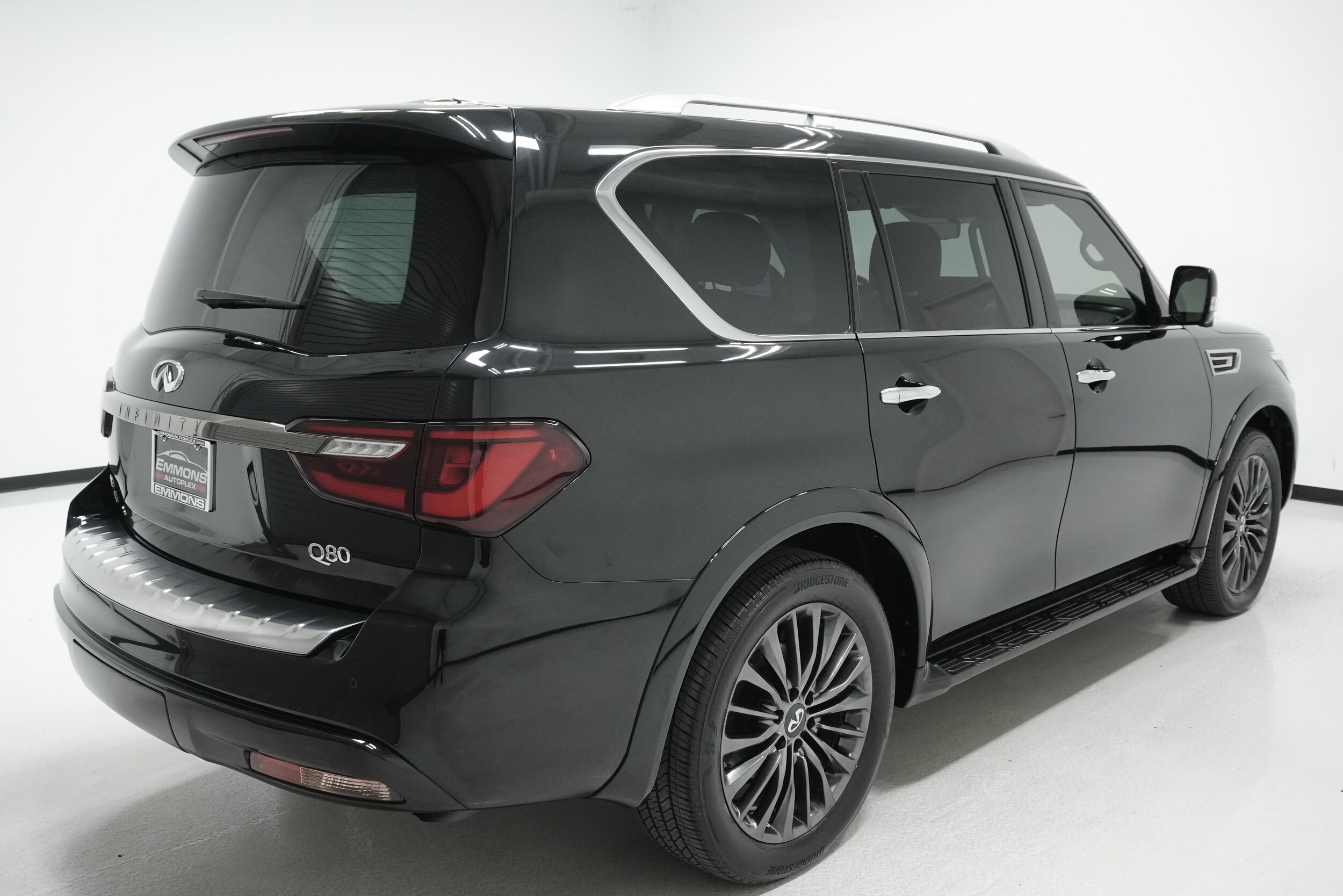 2023 Infiniti QX80 Premium Select photo 4