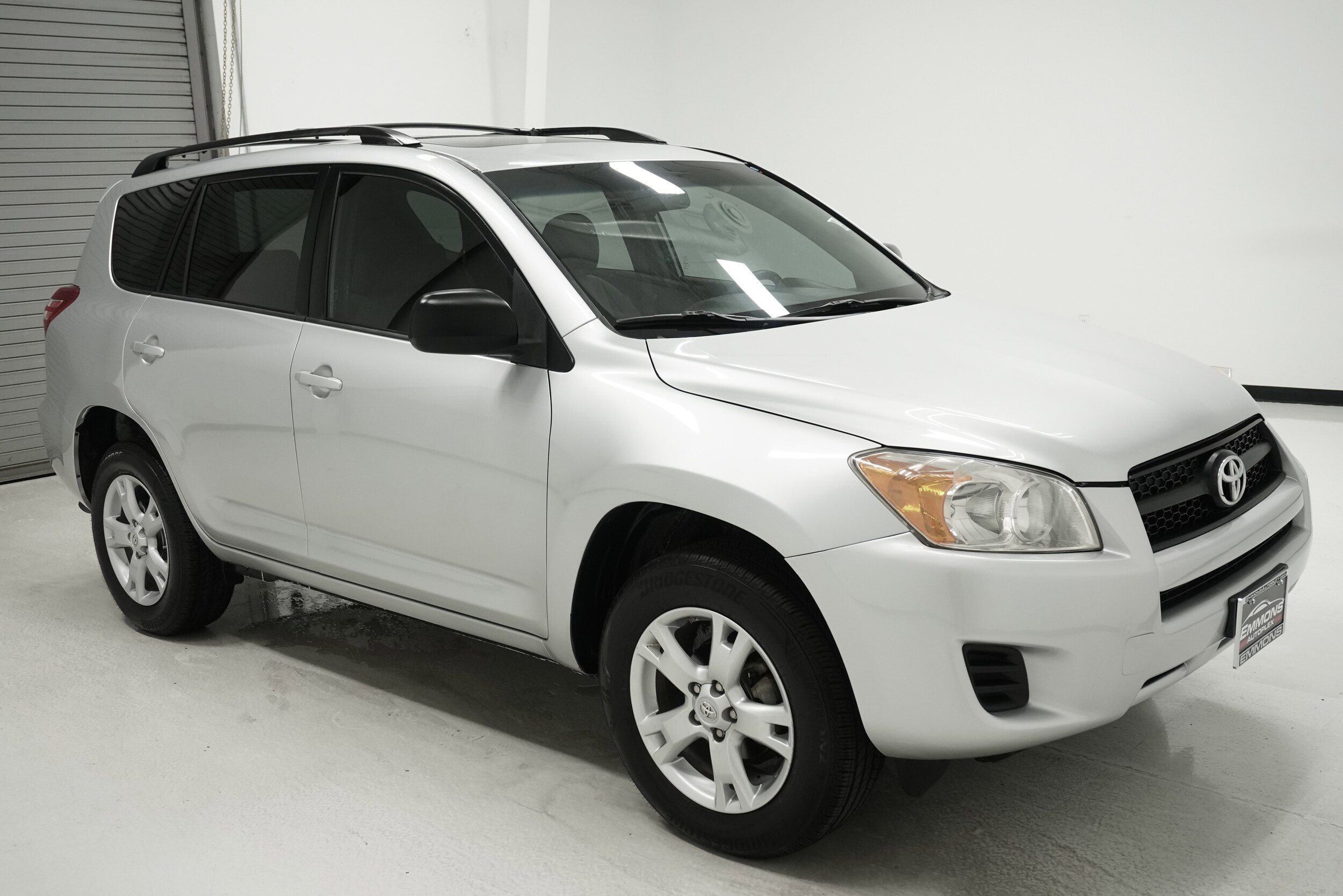 2012 Toyota RAV4 photo 3