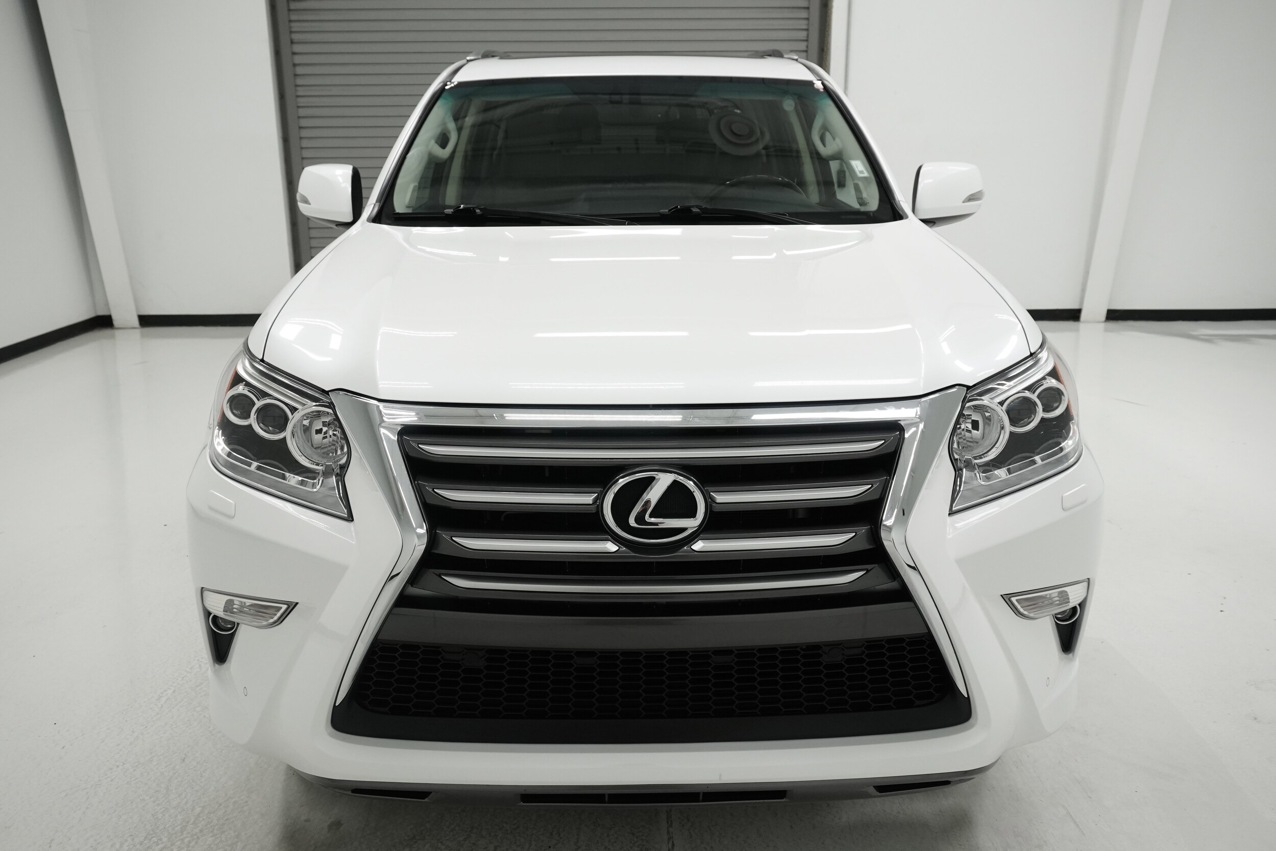 2017 Lexus GX 460 photo 2