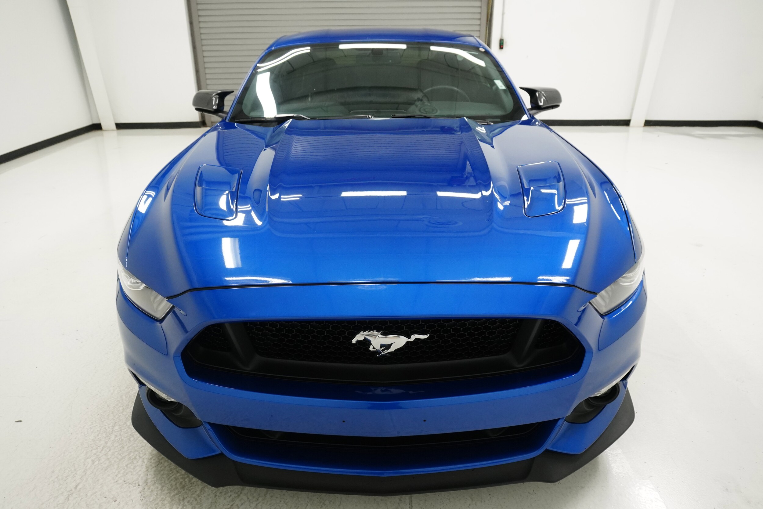 2017 Ford Mustang GT photo 2