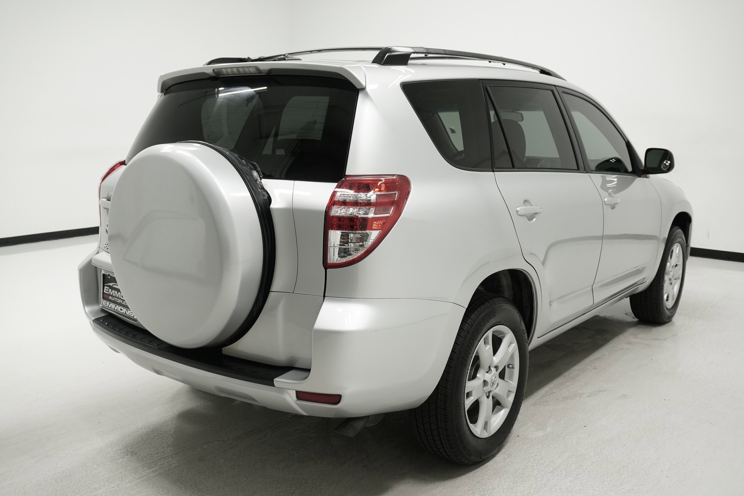 2012 Toyota RAV4 photo 4