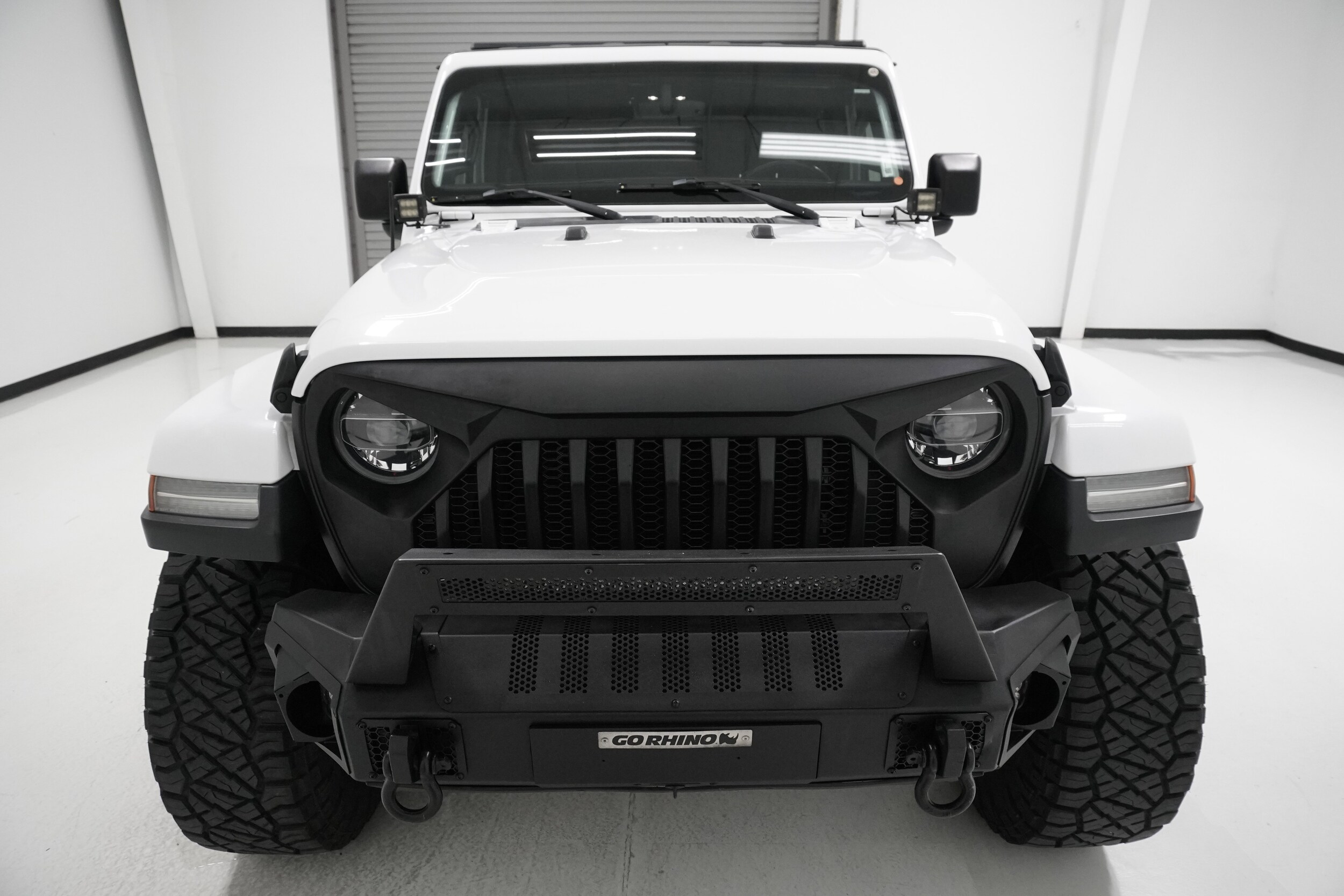 2020 Jeep Wrangler Unlimited Sahara photo 2