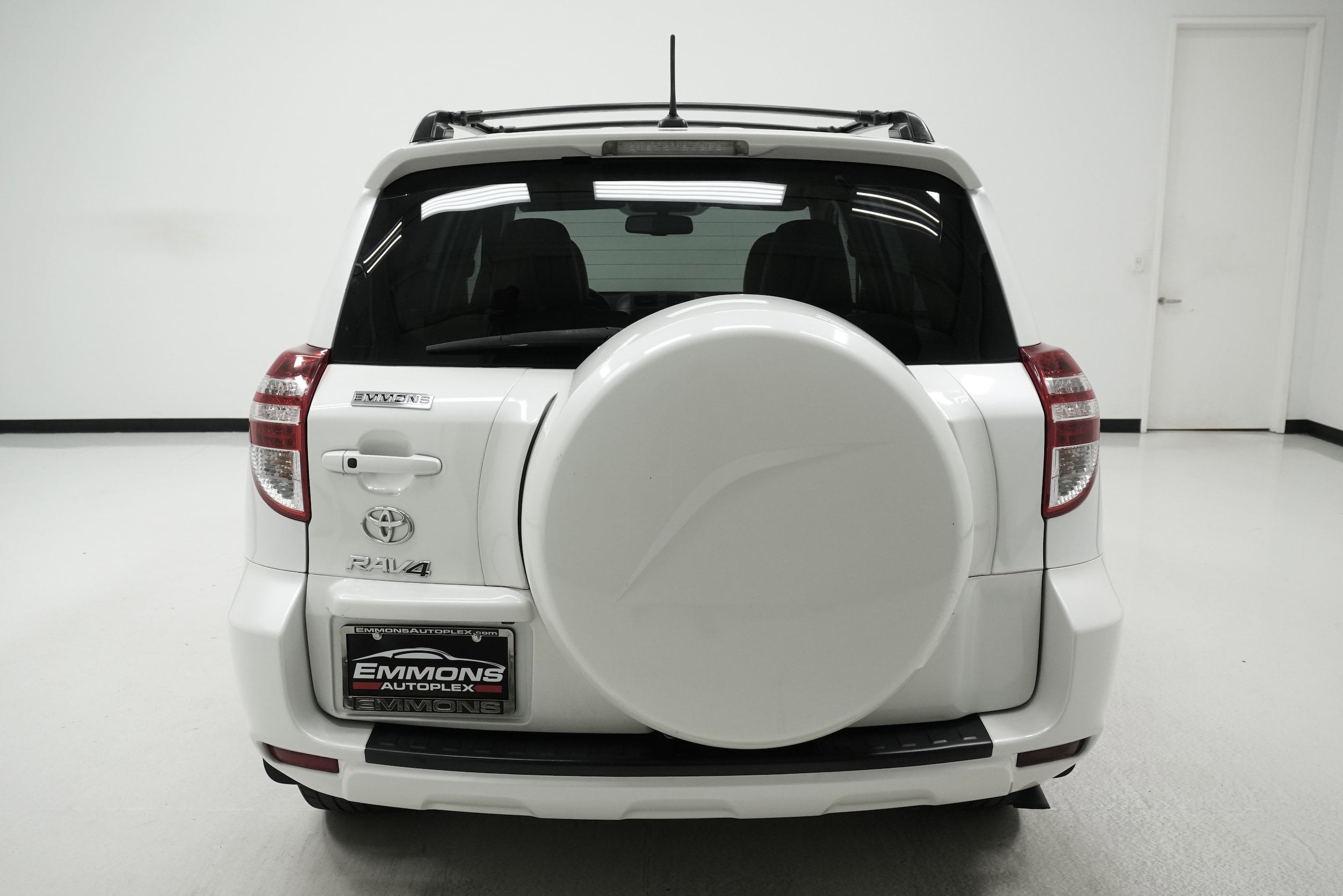 2011 Toyota RAV4 Limited photo 3