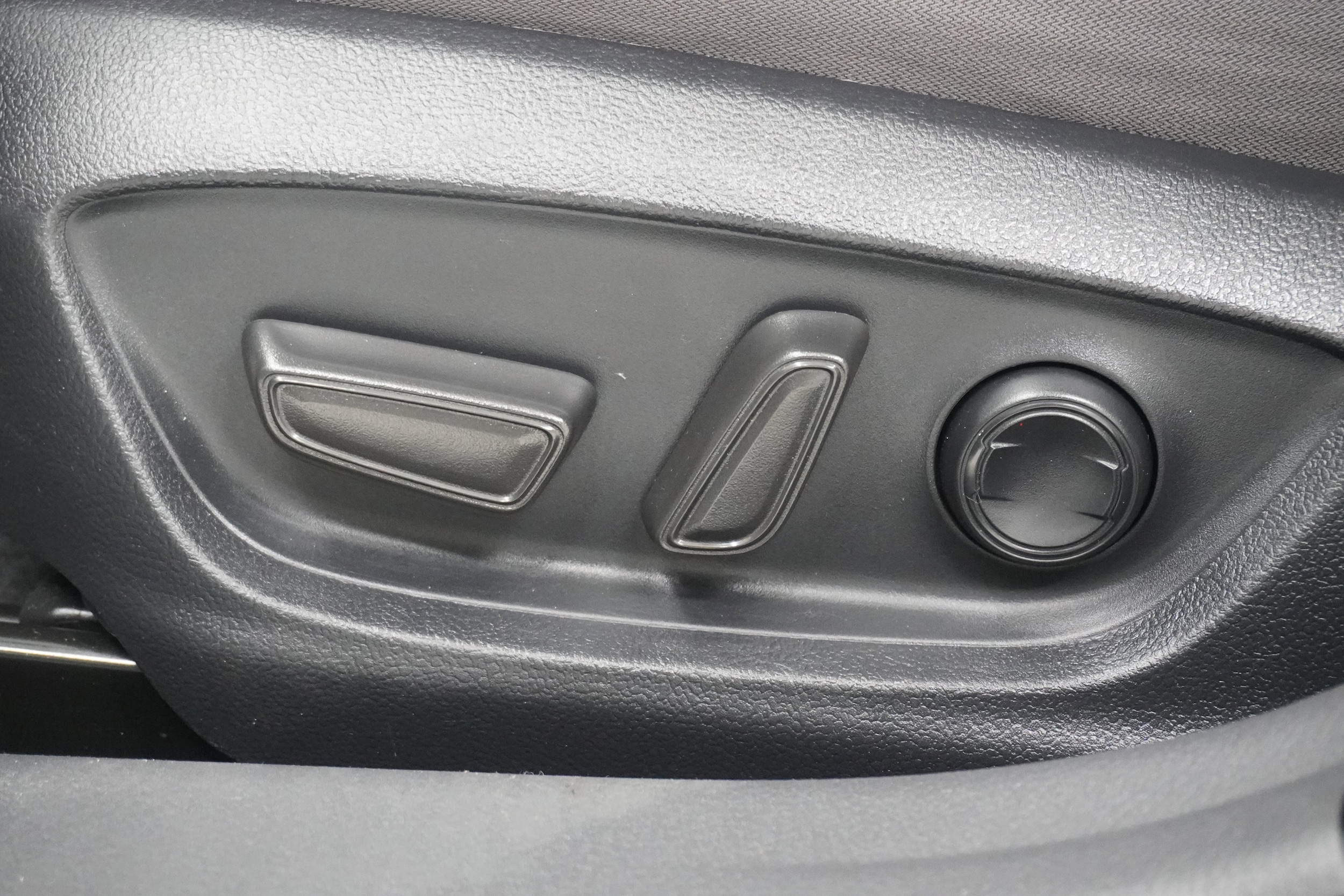 2023 Toyota Camry LE - Photo 14