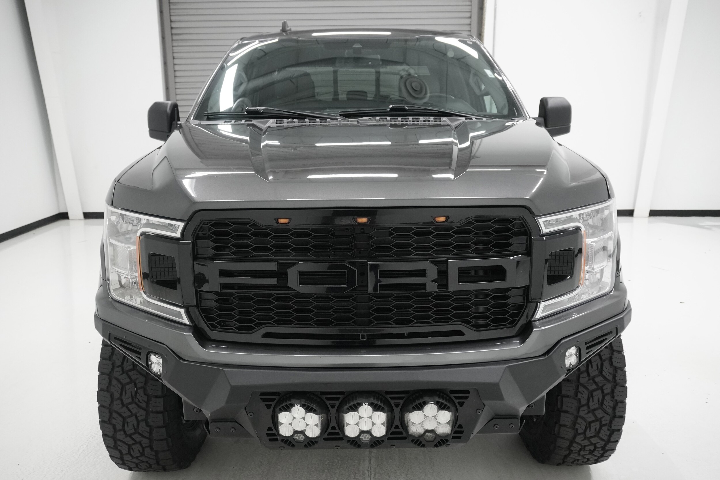 2020 Ford F-150 XLT photo 2