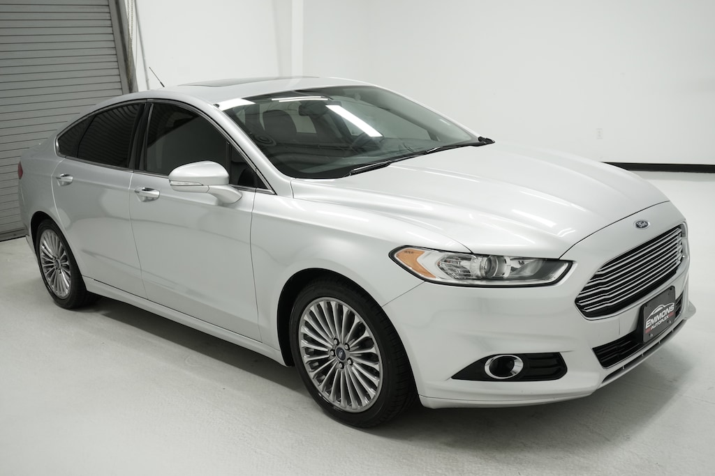 2013 Ford Fusion Titanium photo 3
