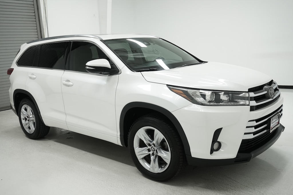 Used 2018 Toyota Highlander Limited Platinum SUV