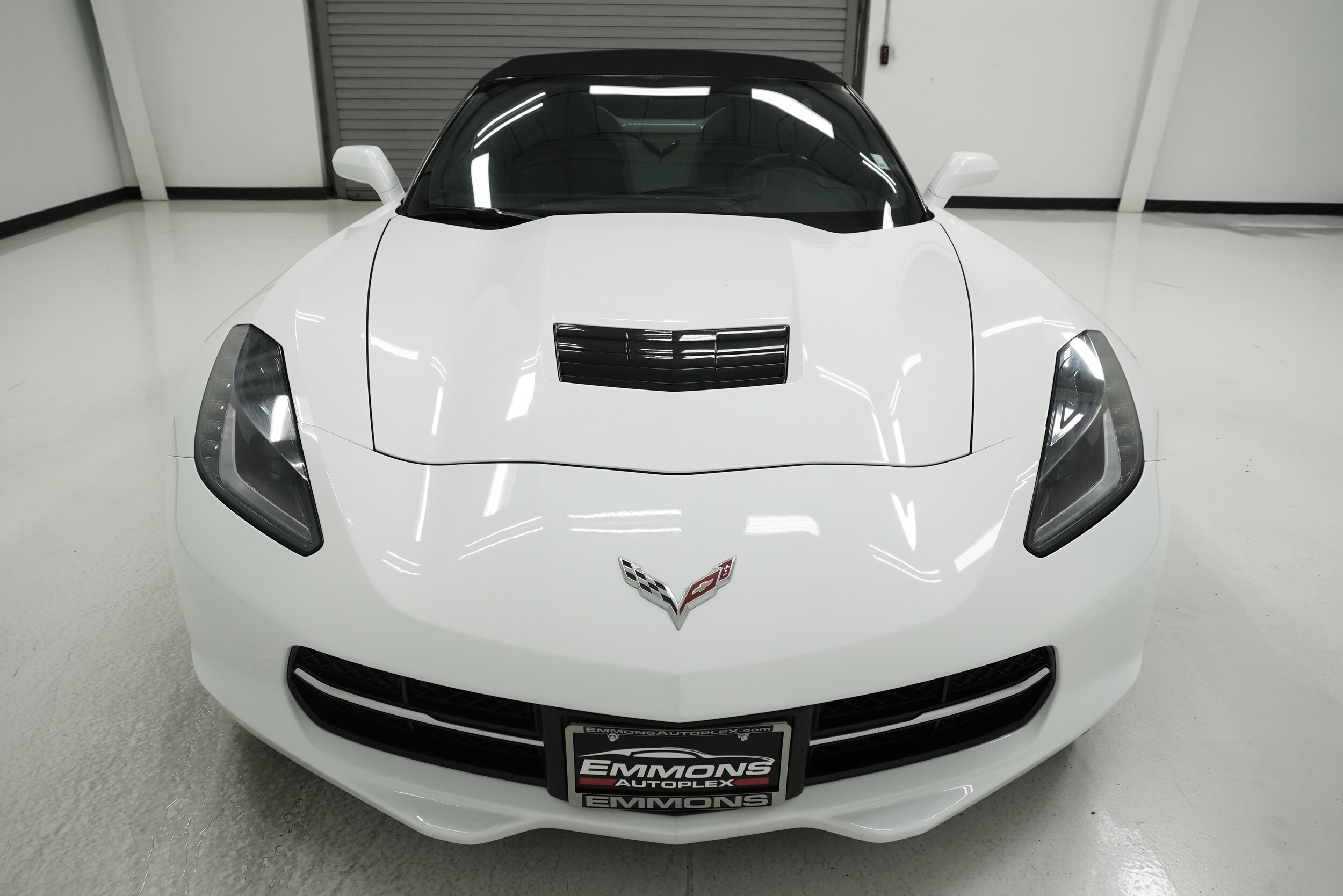 2016 Chevrolet Corvette 1LT photo 2