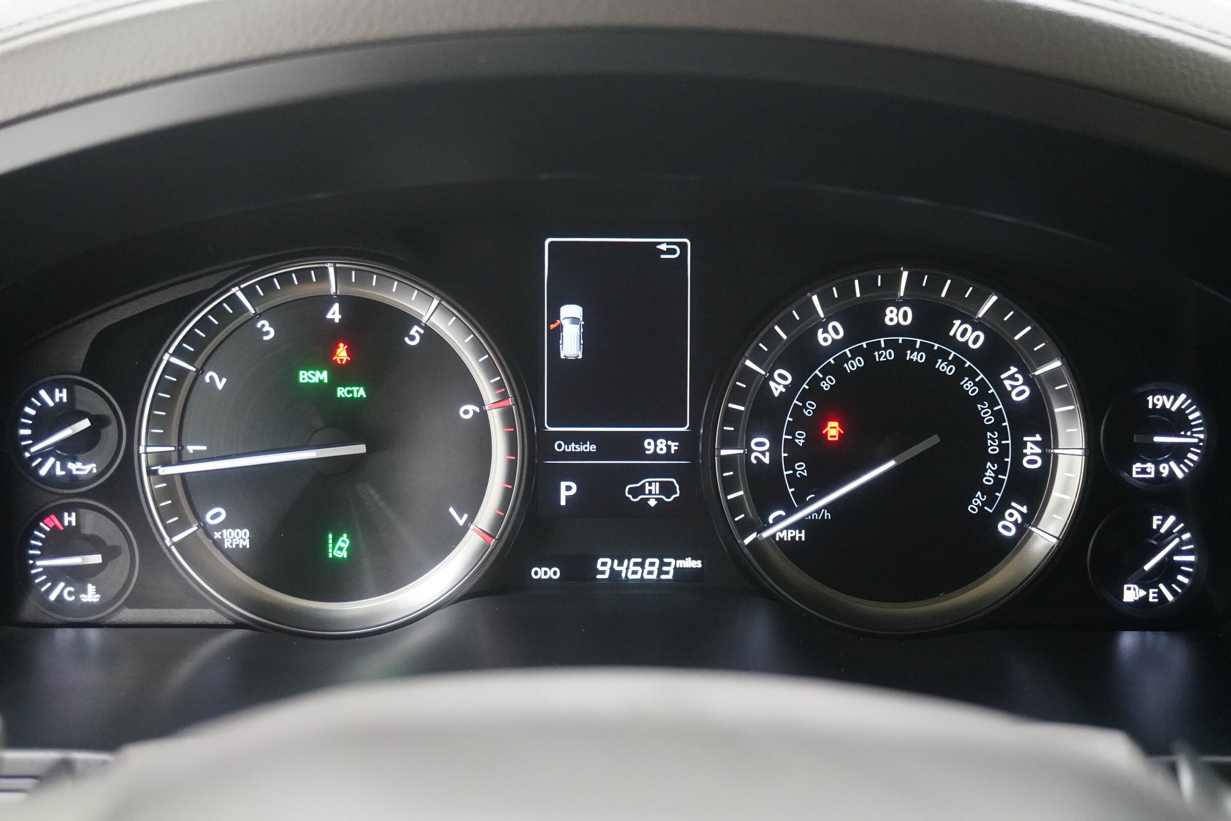 2016 Lexus LX 570 - Photo 21
