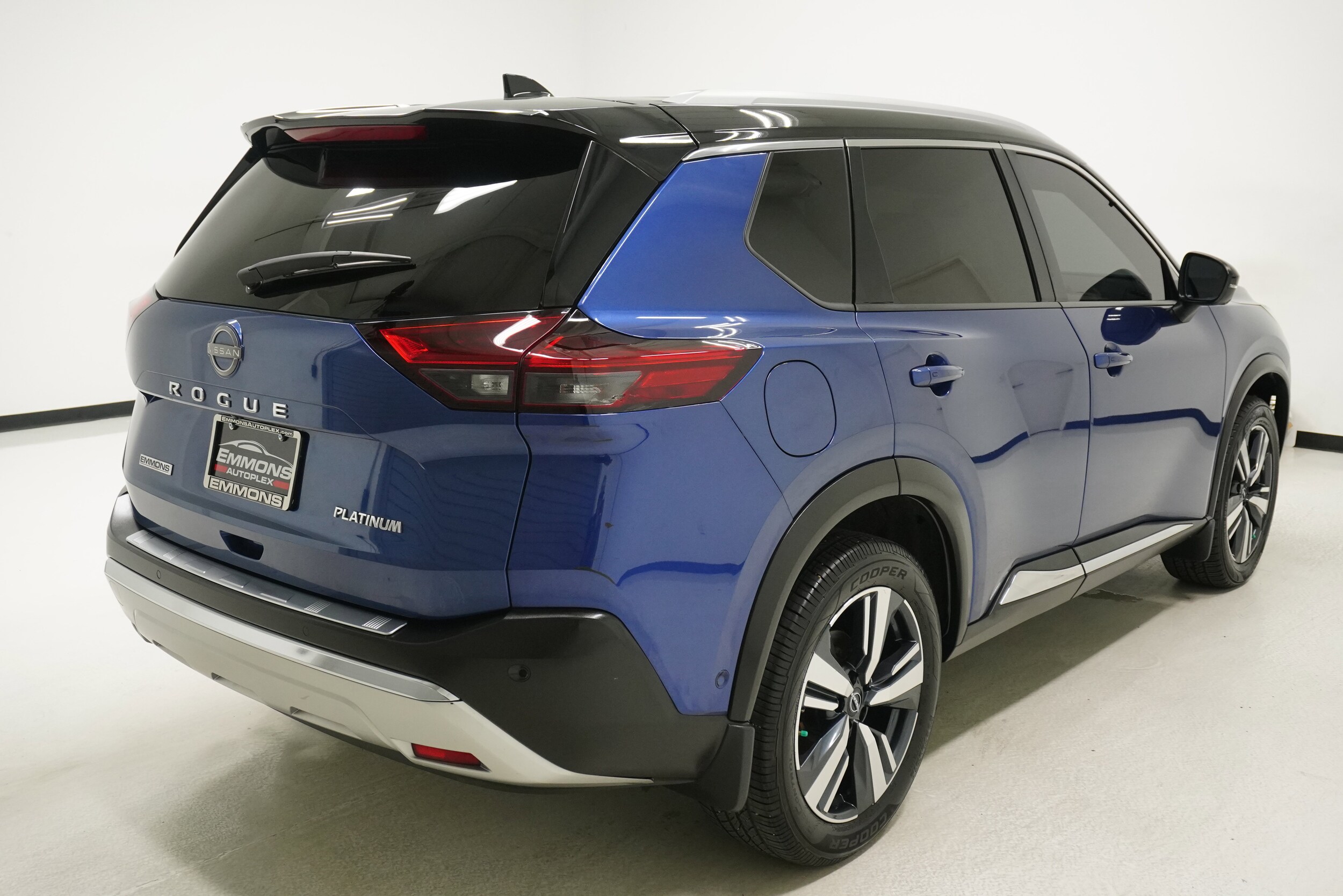 2022 Nissan Rogue Platinum photo 4