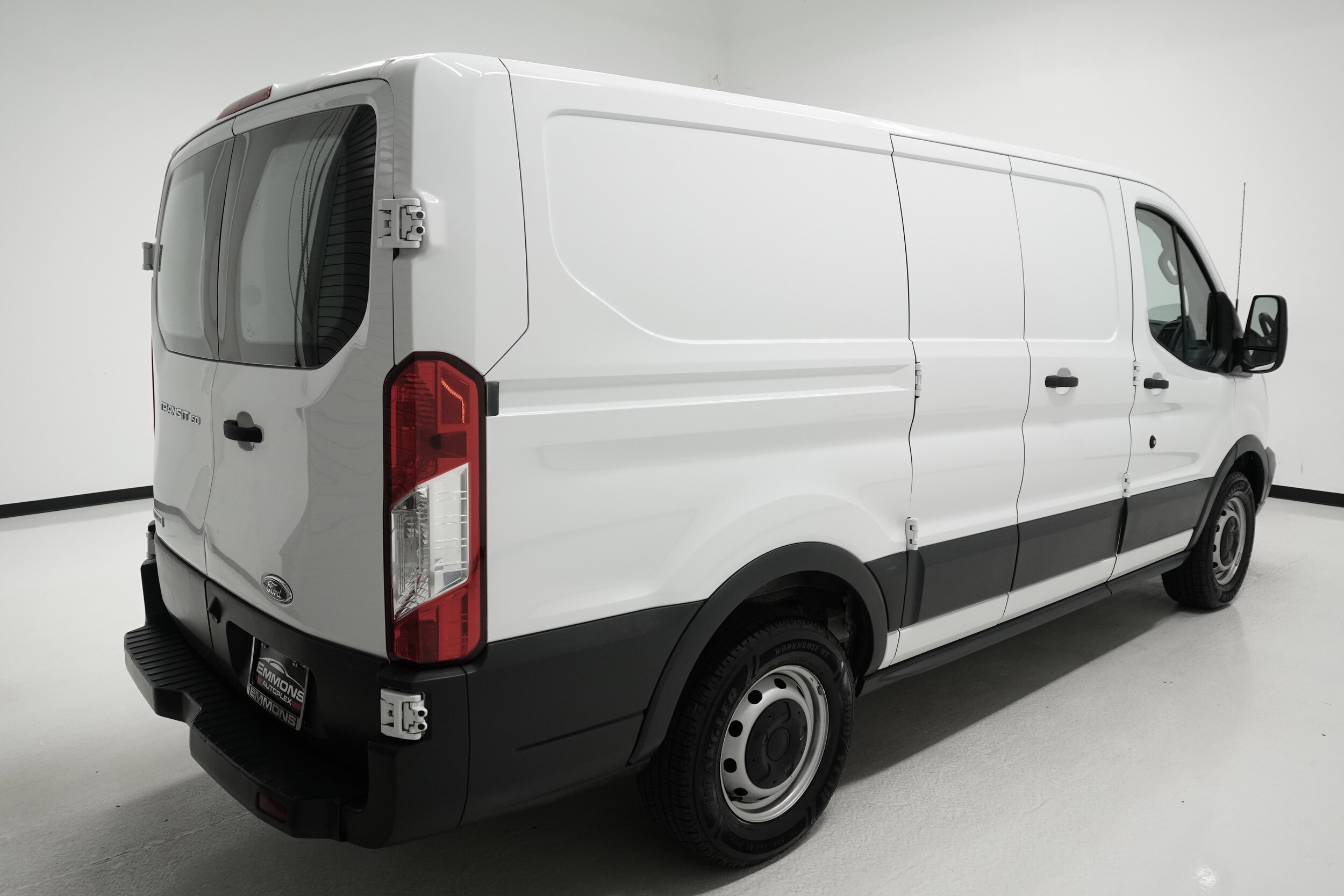 2015 Ford Transit Van photo 3
