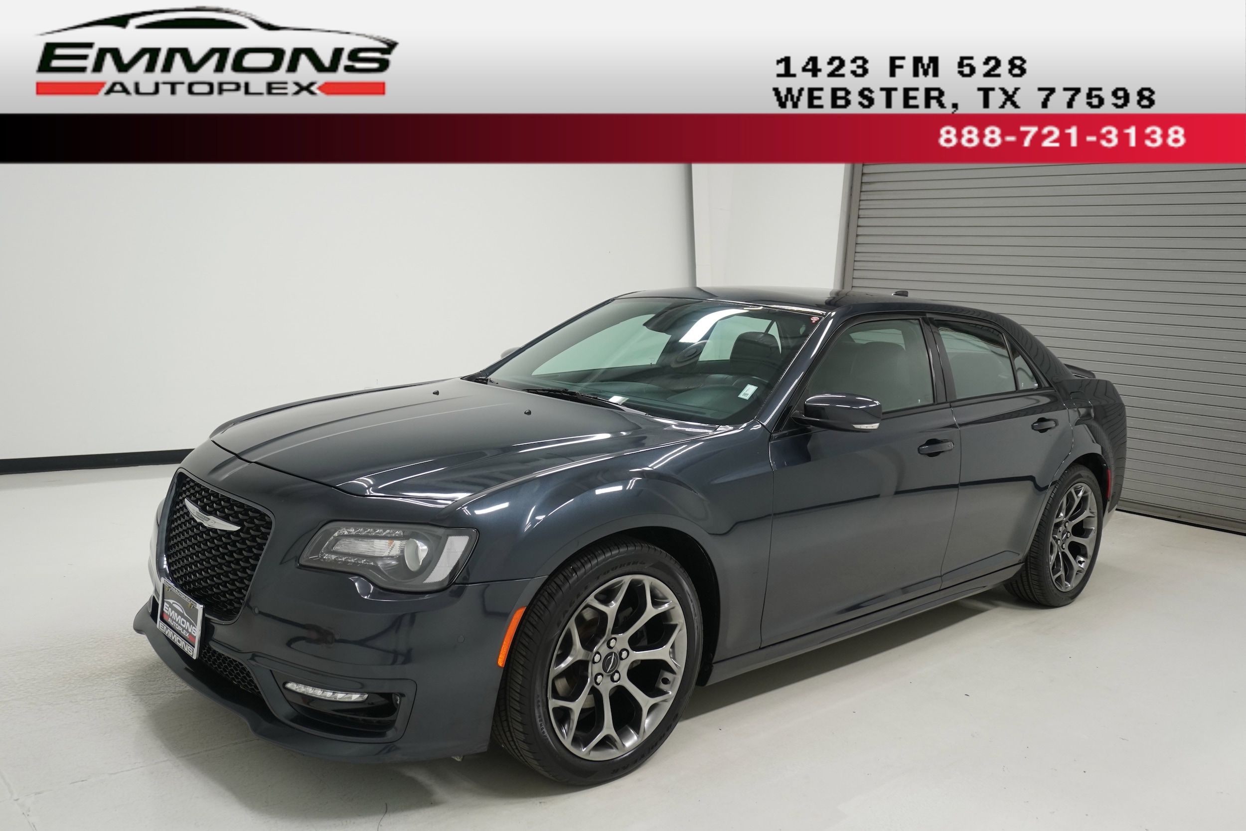 2018 Chrysler 300 S's photo