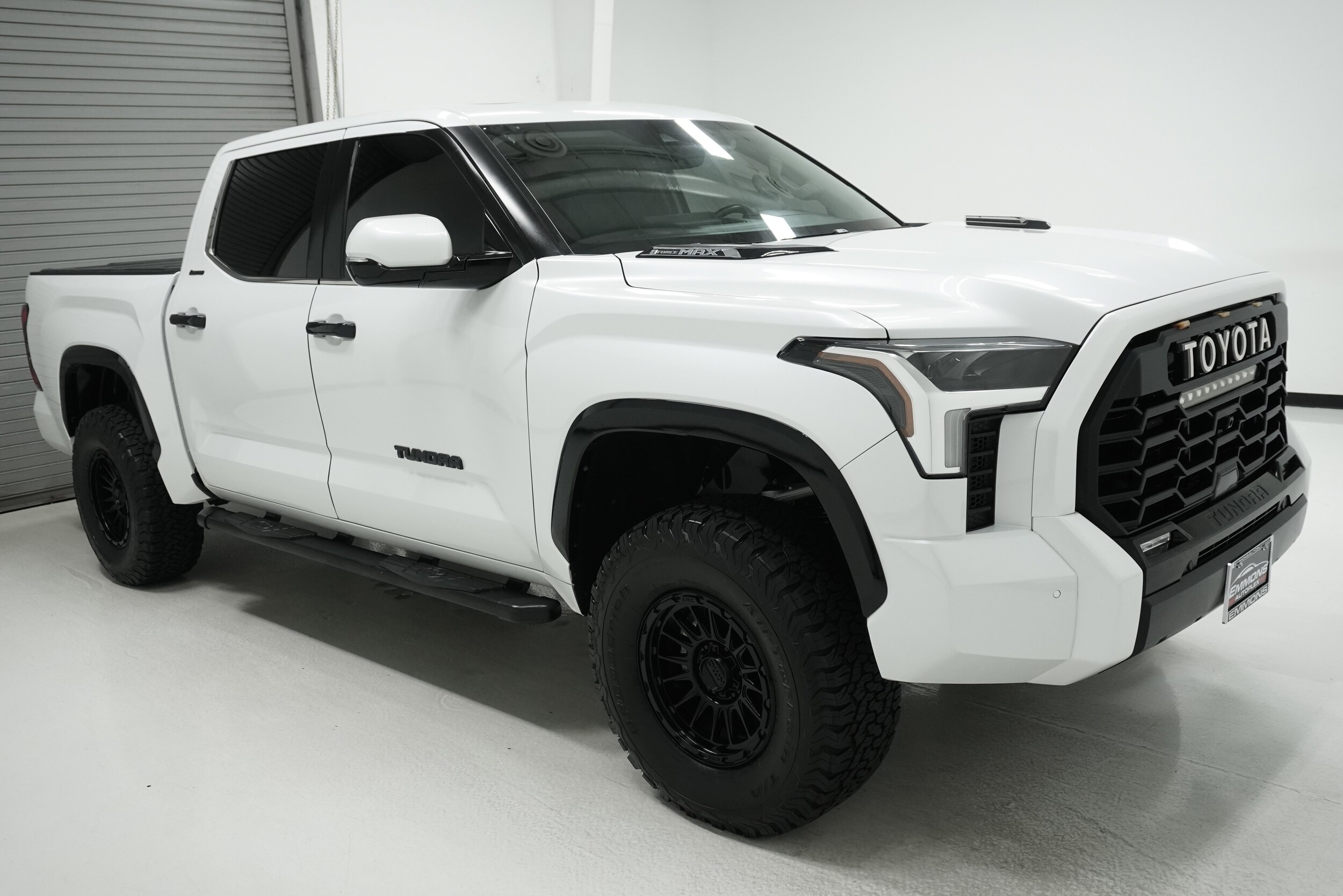 2024 Toyota Tundra Limited photo 3