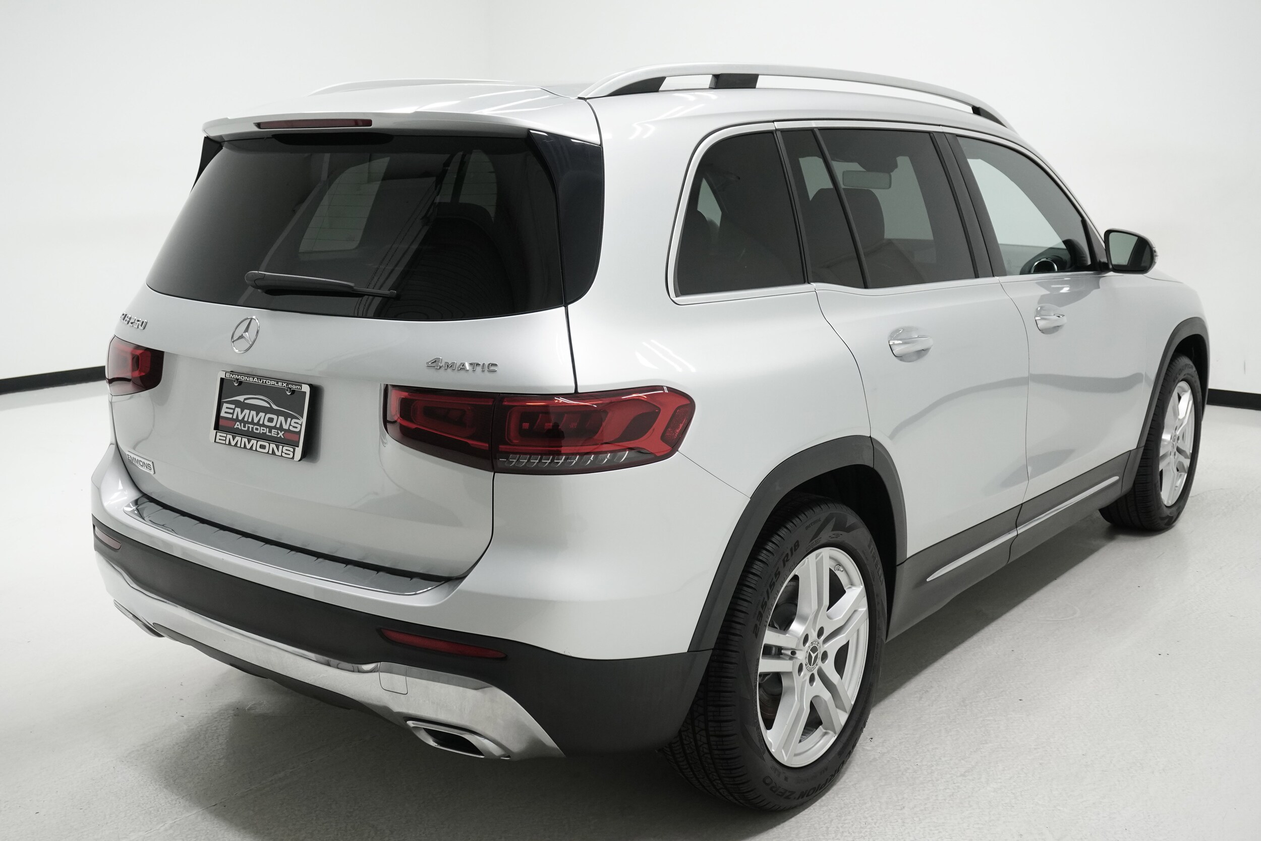2021 Mercedes Benz GLB 250 photo 4