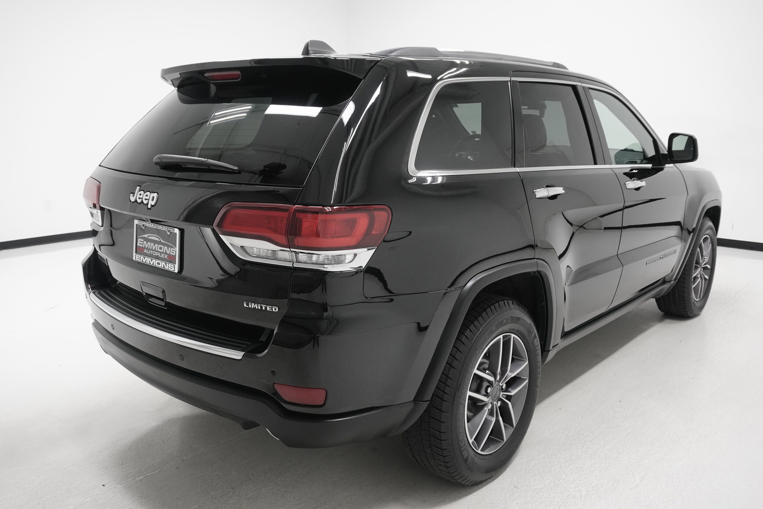 2020 Jeep Grand Cherokee Limited photo 3