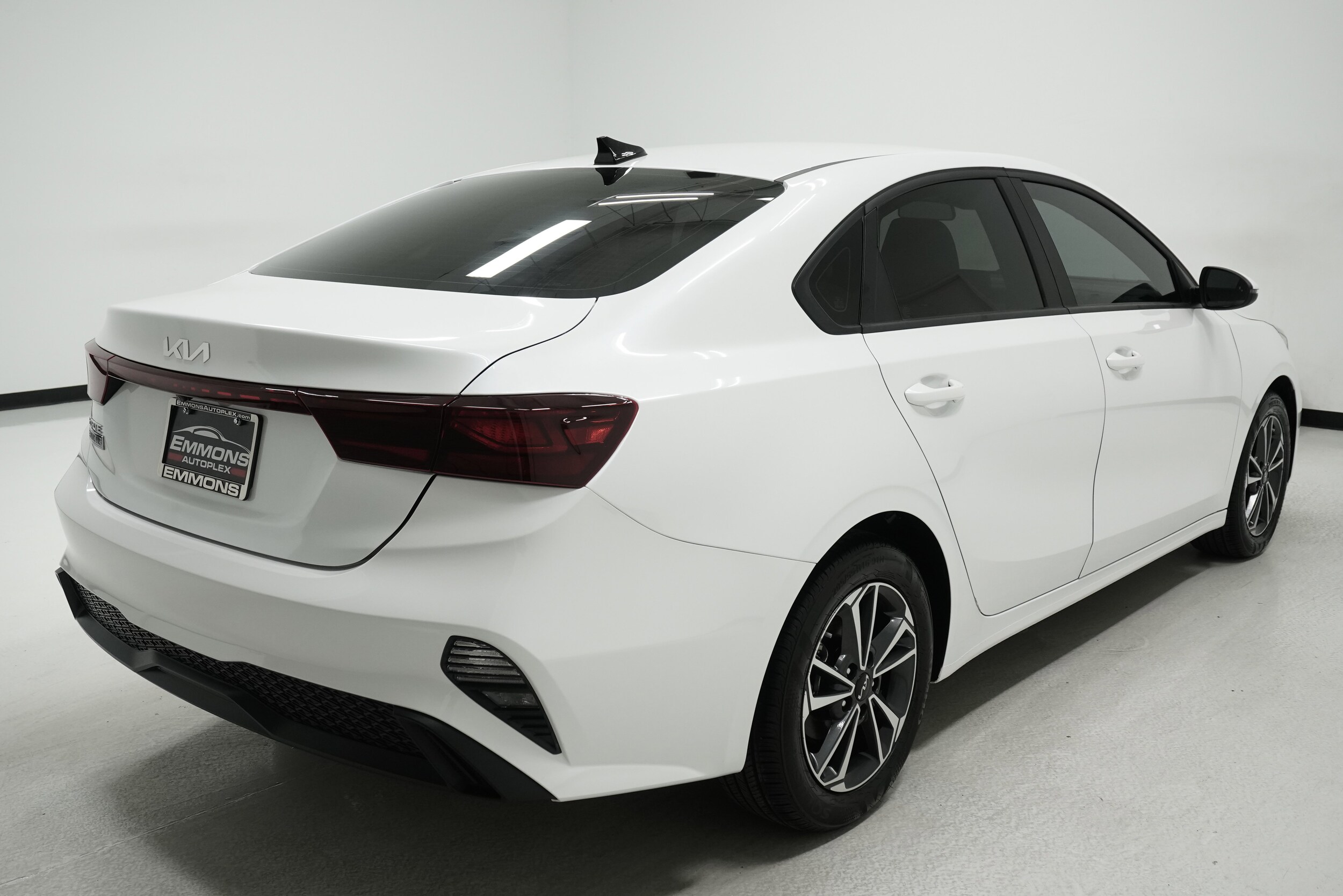 2024 Kia Forte LXS photo 4