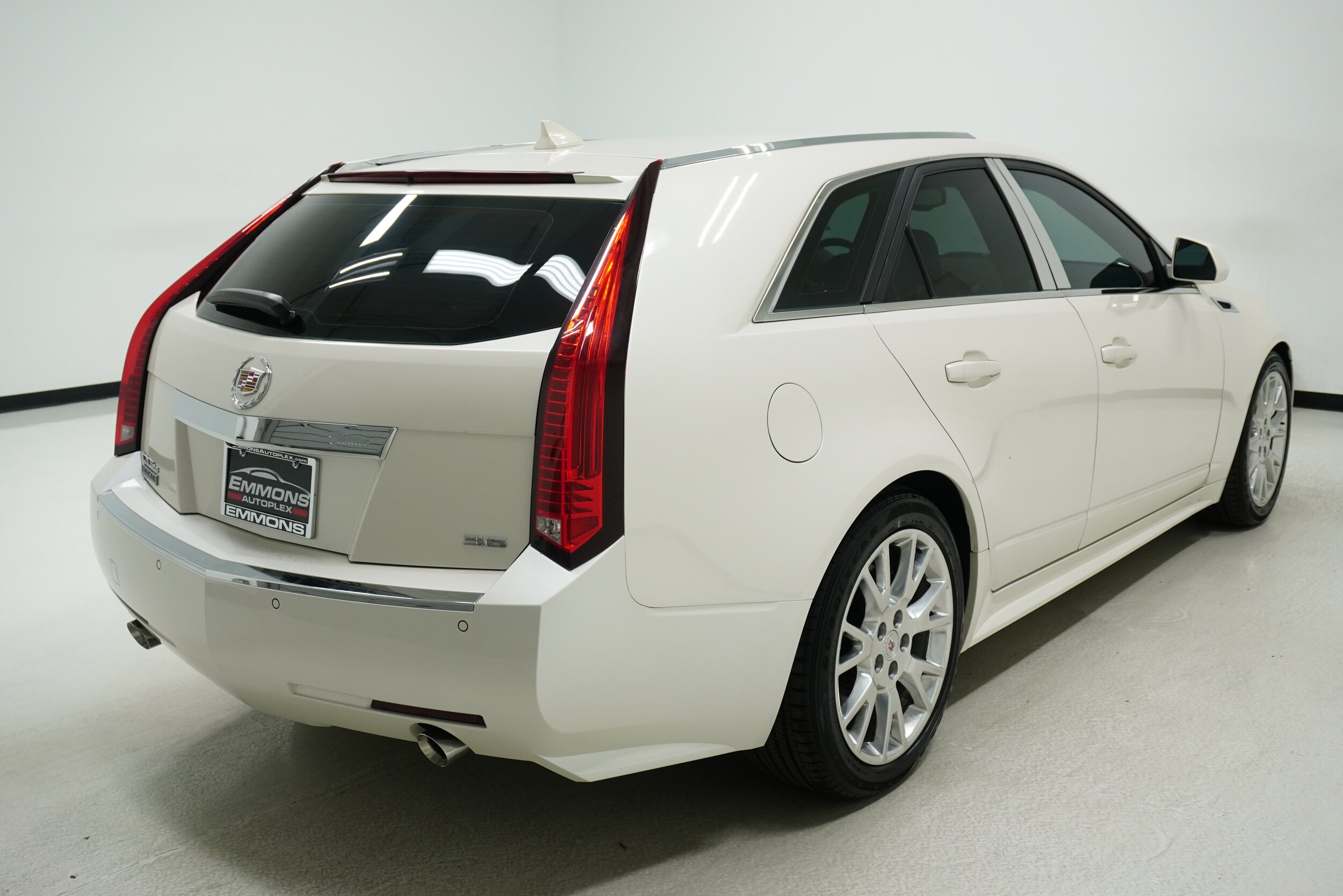 2011 Cadillac CTS Performance Wagon photo 4