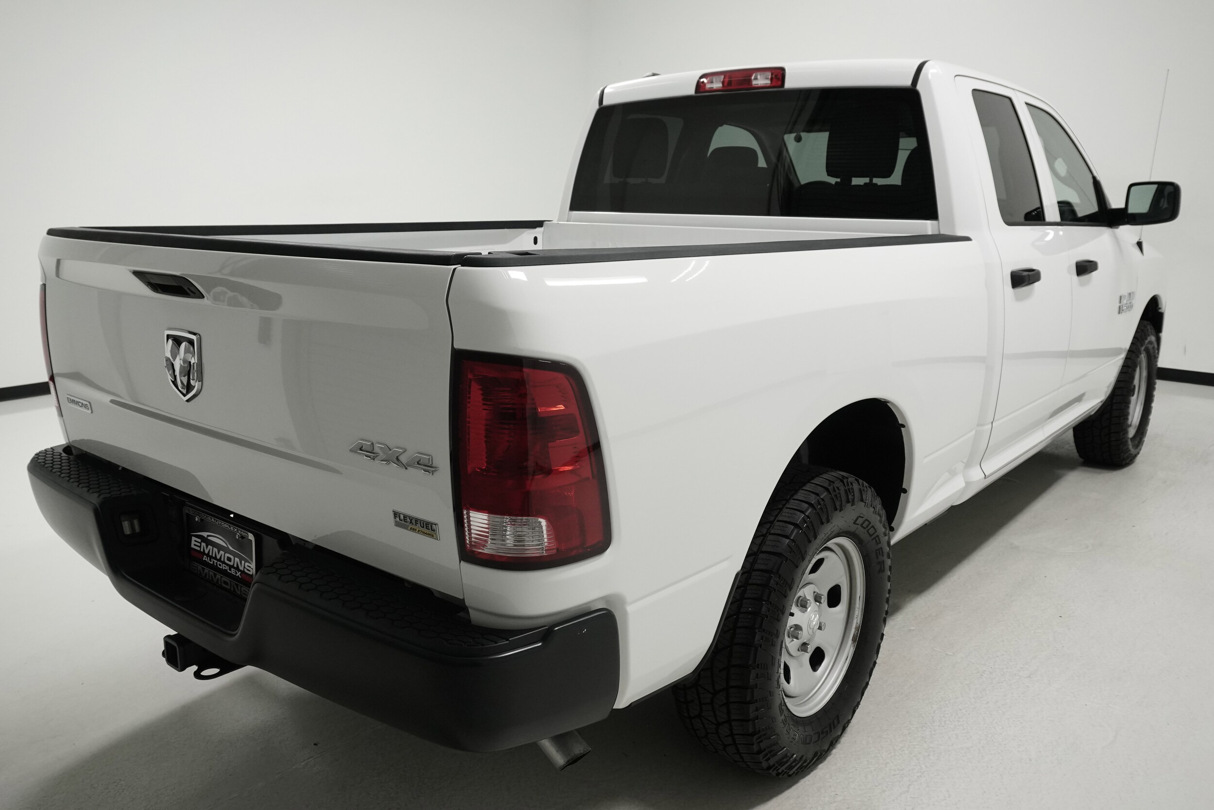2017 Ram 1500 Tradesman photo 4