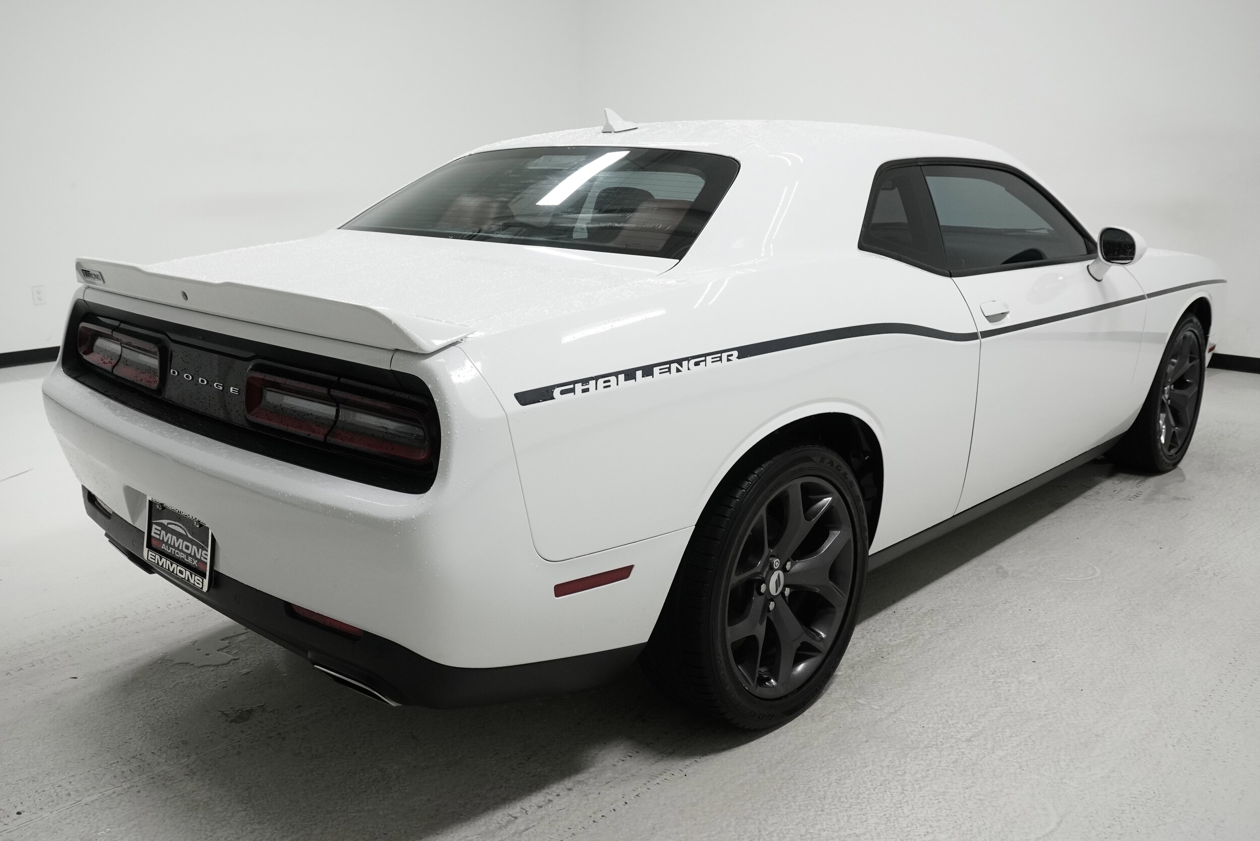2018 Dodge Challenger SXT Plus photo 4