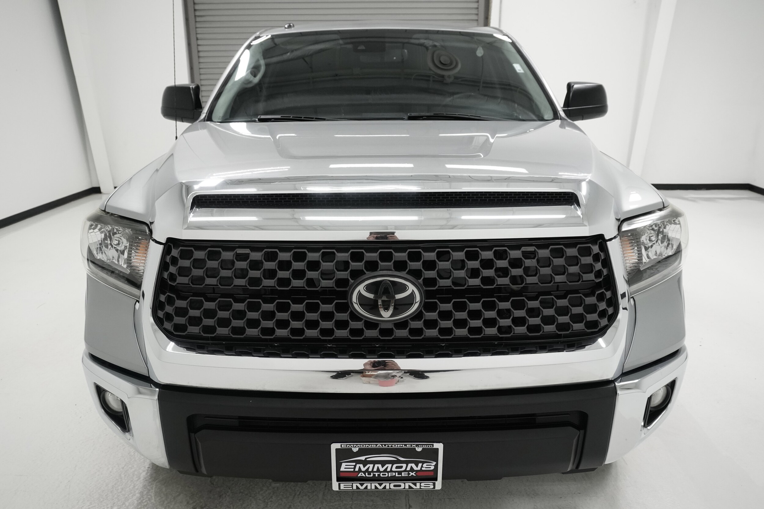2019 Toyota Tundra SR5 Grade photo 2
