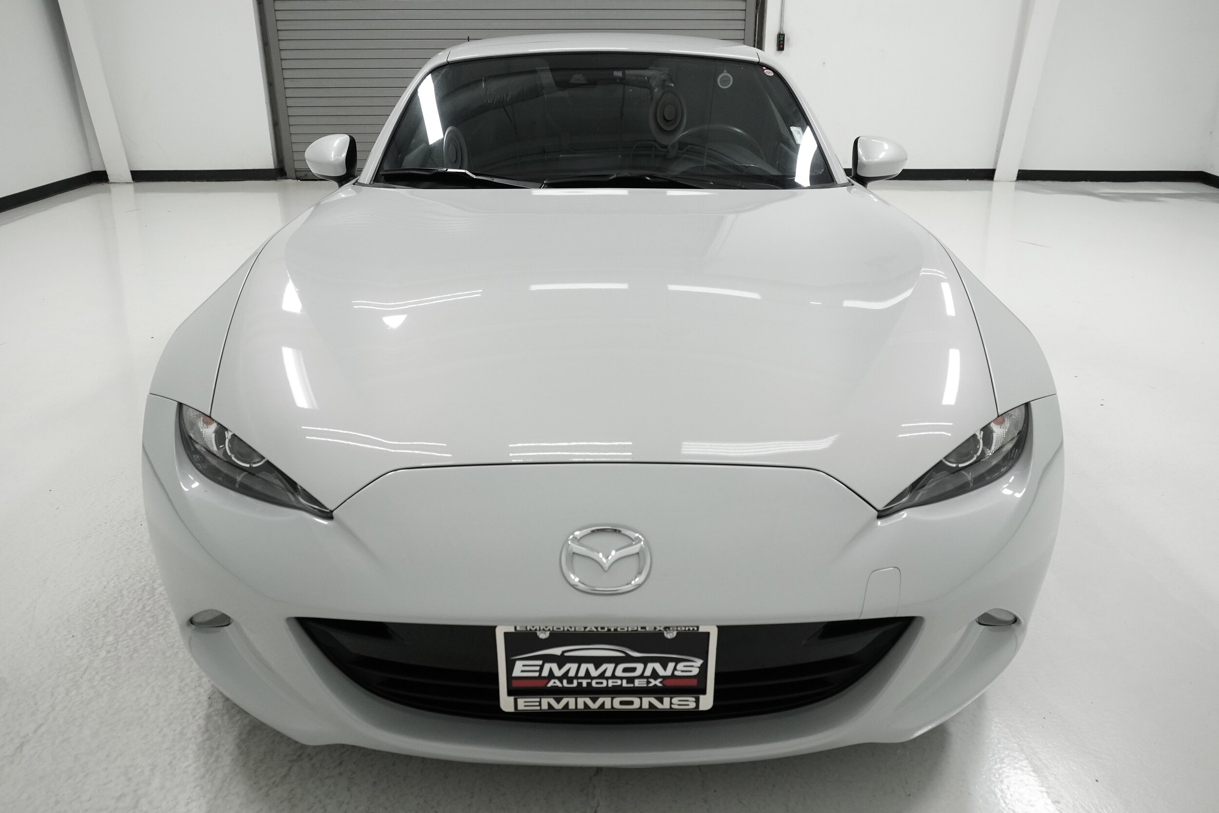 2019 Mazda MX-5 Miata Miata RF Grand Touring photo 2