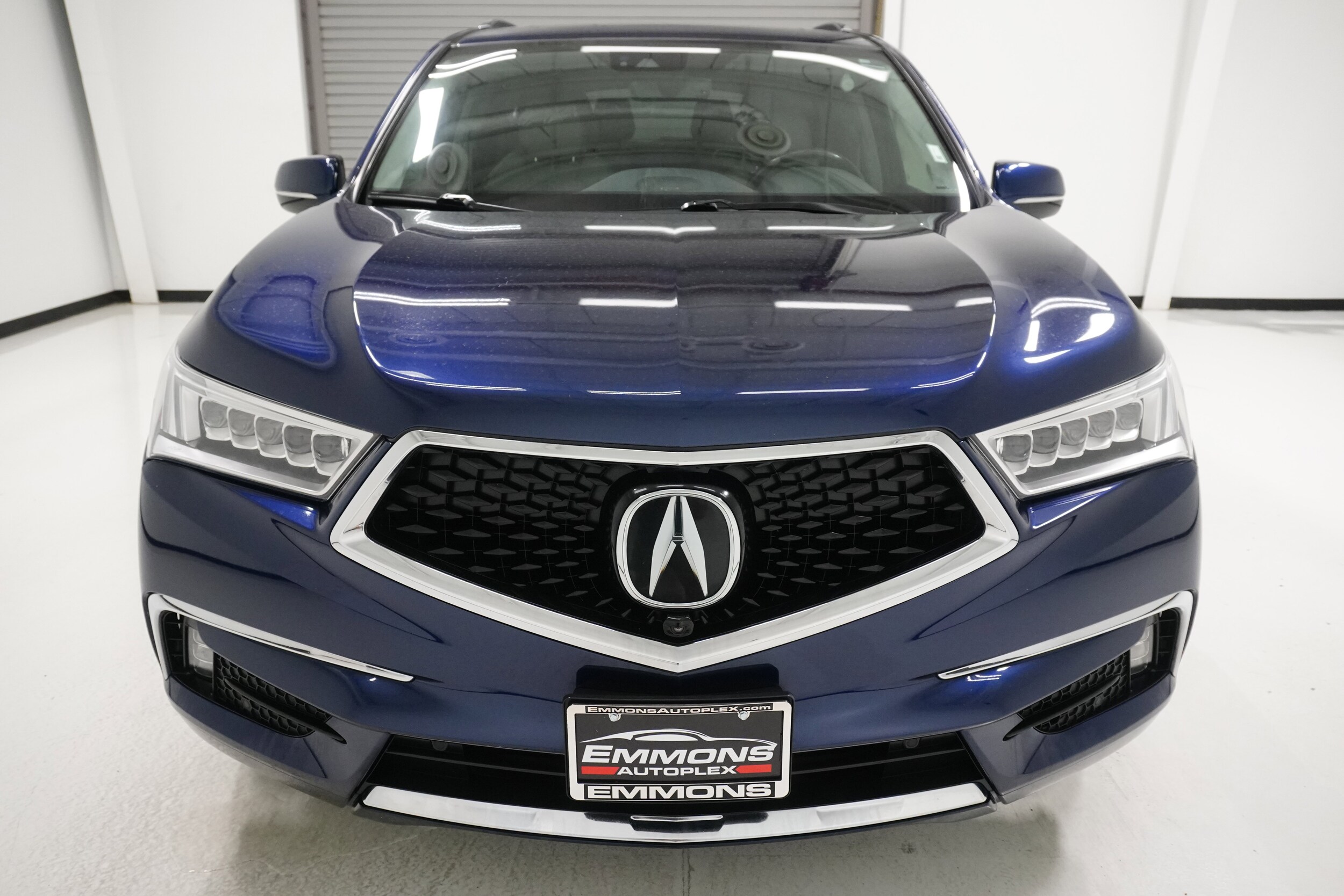 2019 Acura MDX SH-AWD Advance photo 2