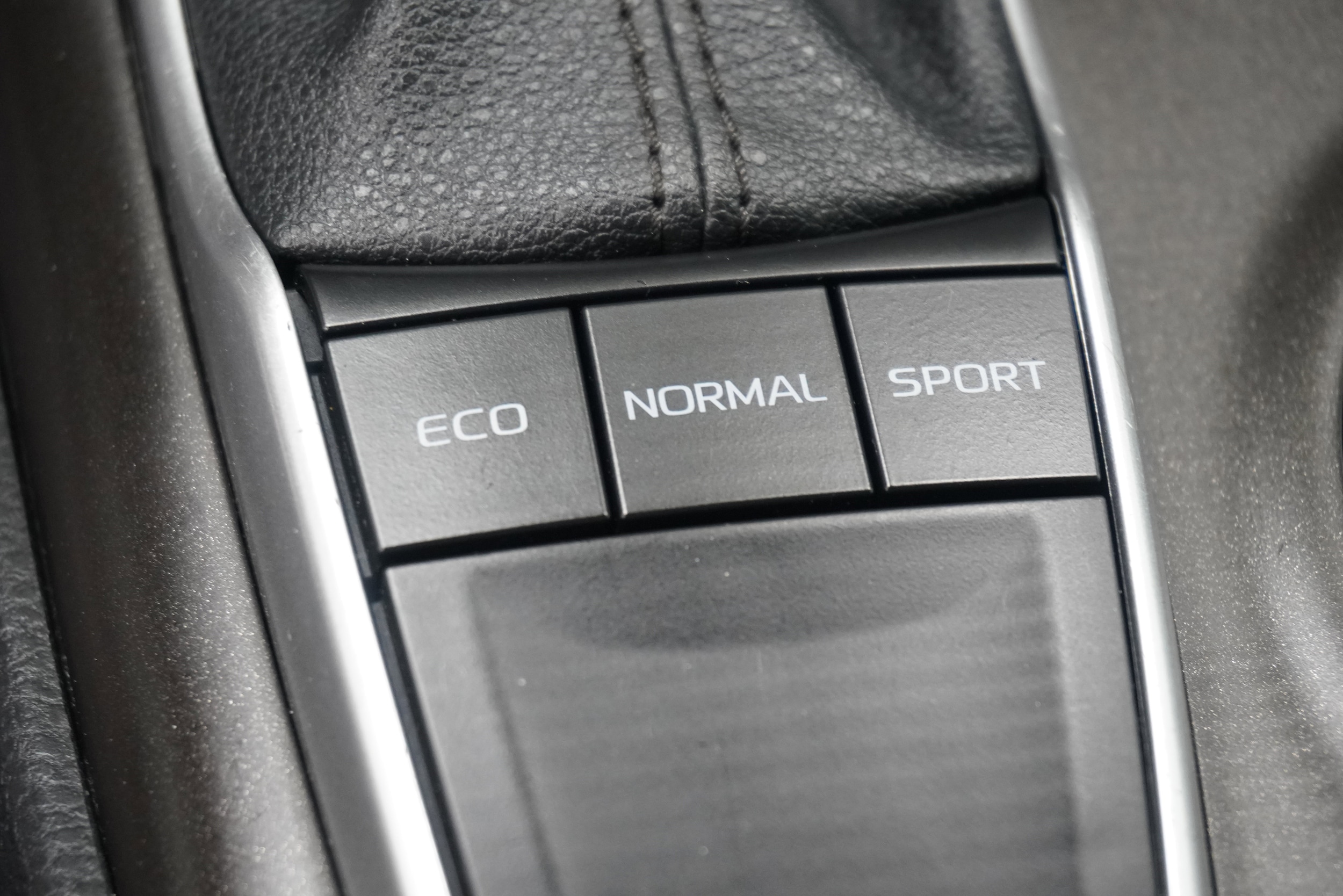 2022 Toyota Camry LE - Photo 21
