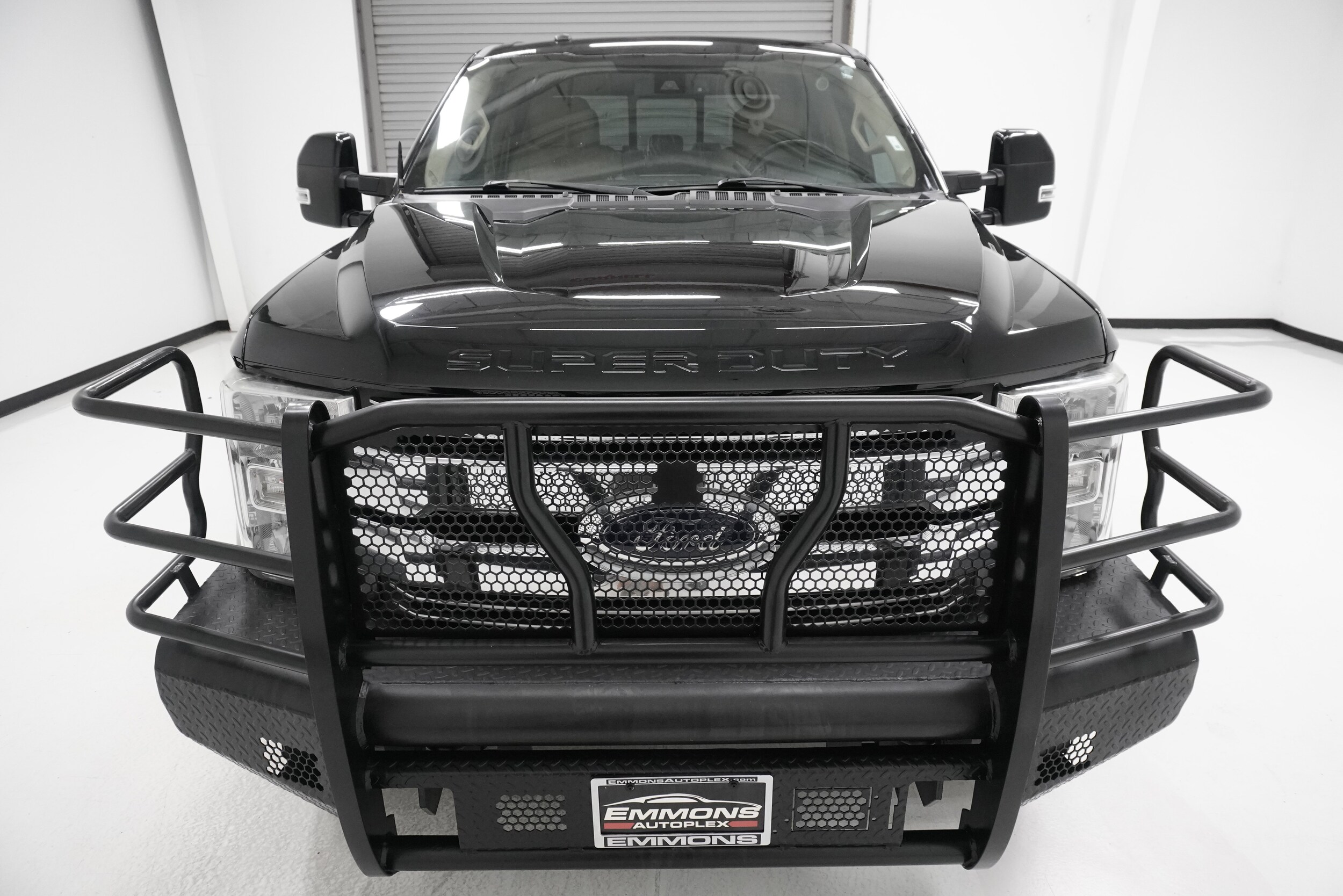 2017 Ford F-250 Lariat photo 2