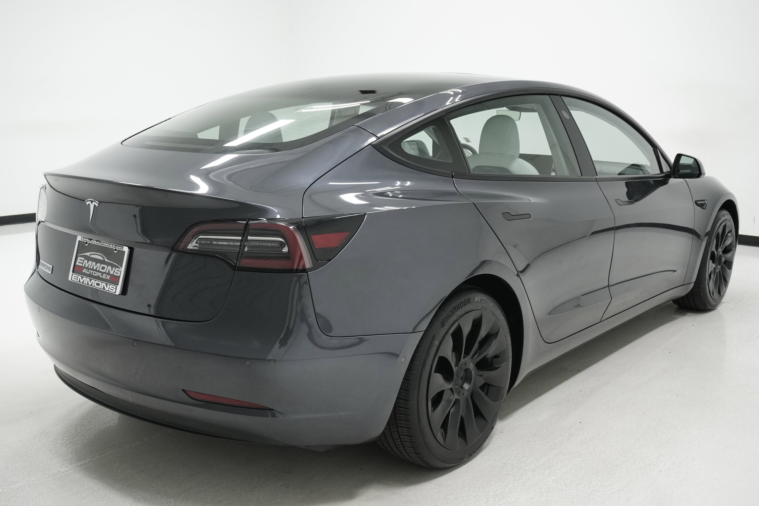 2021 Tesla Model 3 Standard Range Plus photo 3