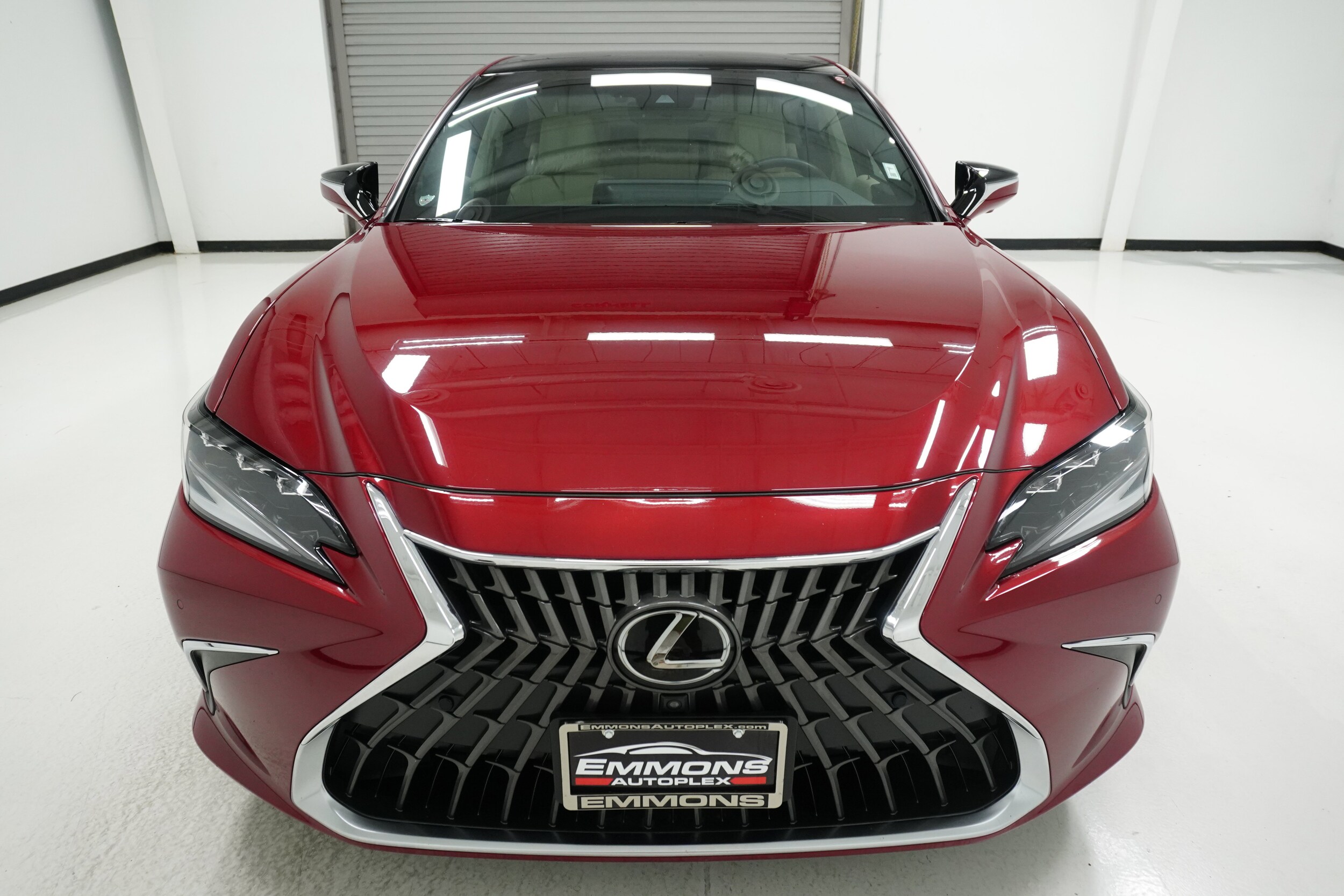 2022 Lexus ES 350 Ultra Luxury photo 2