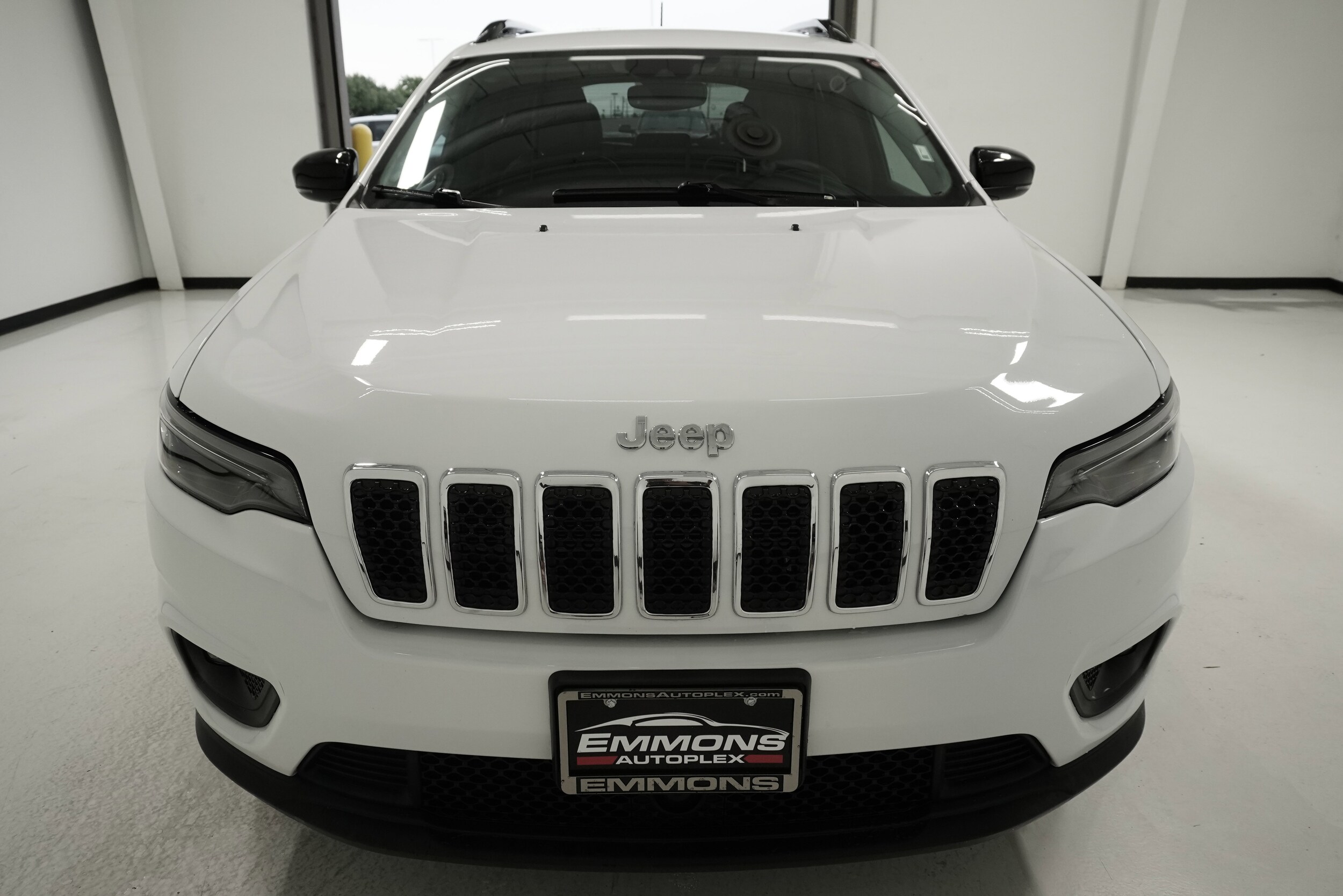2022 Jeep Cherokee Latitude Lux photo 2