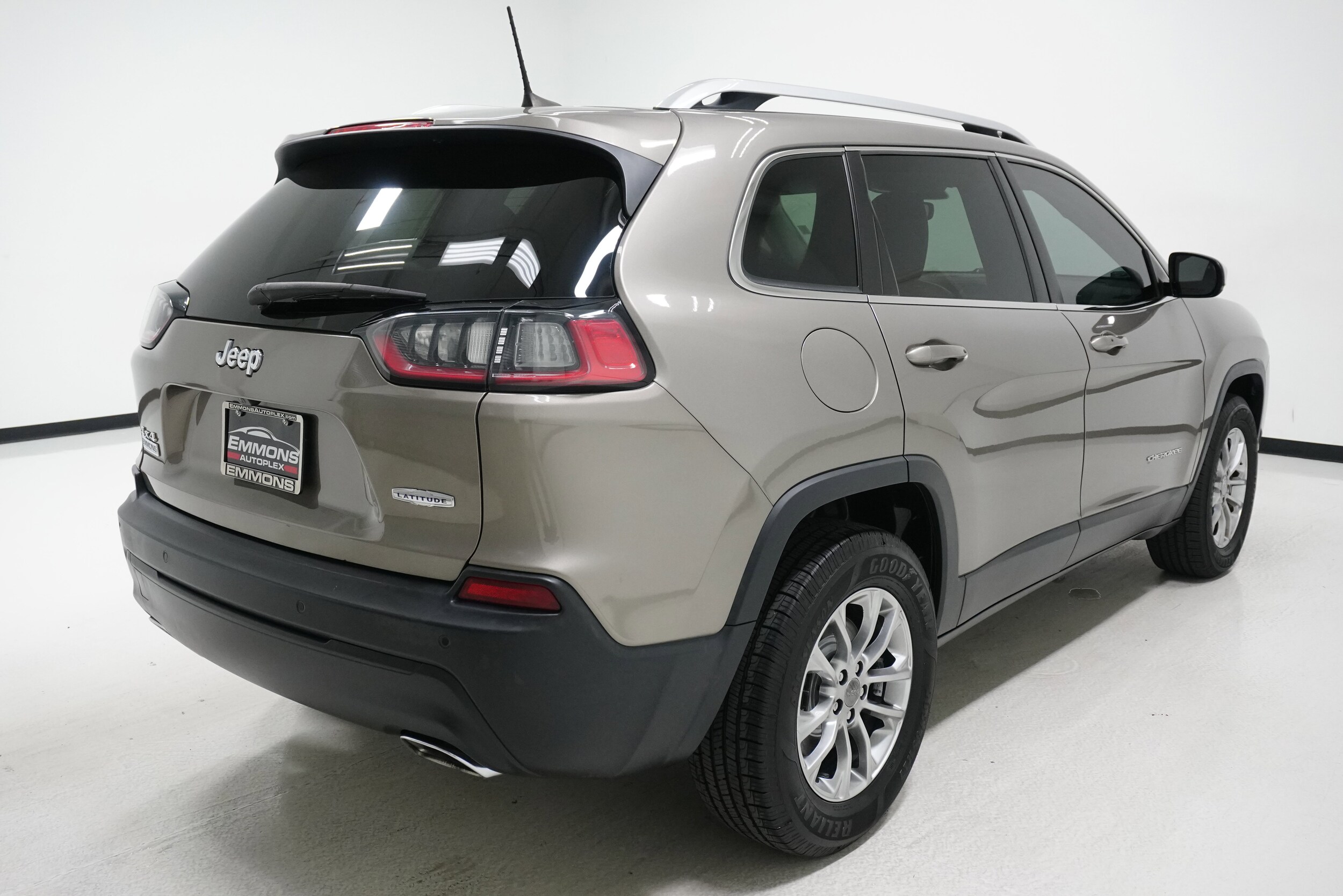 2019 Jeep Cherokee Latitude photo 4