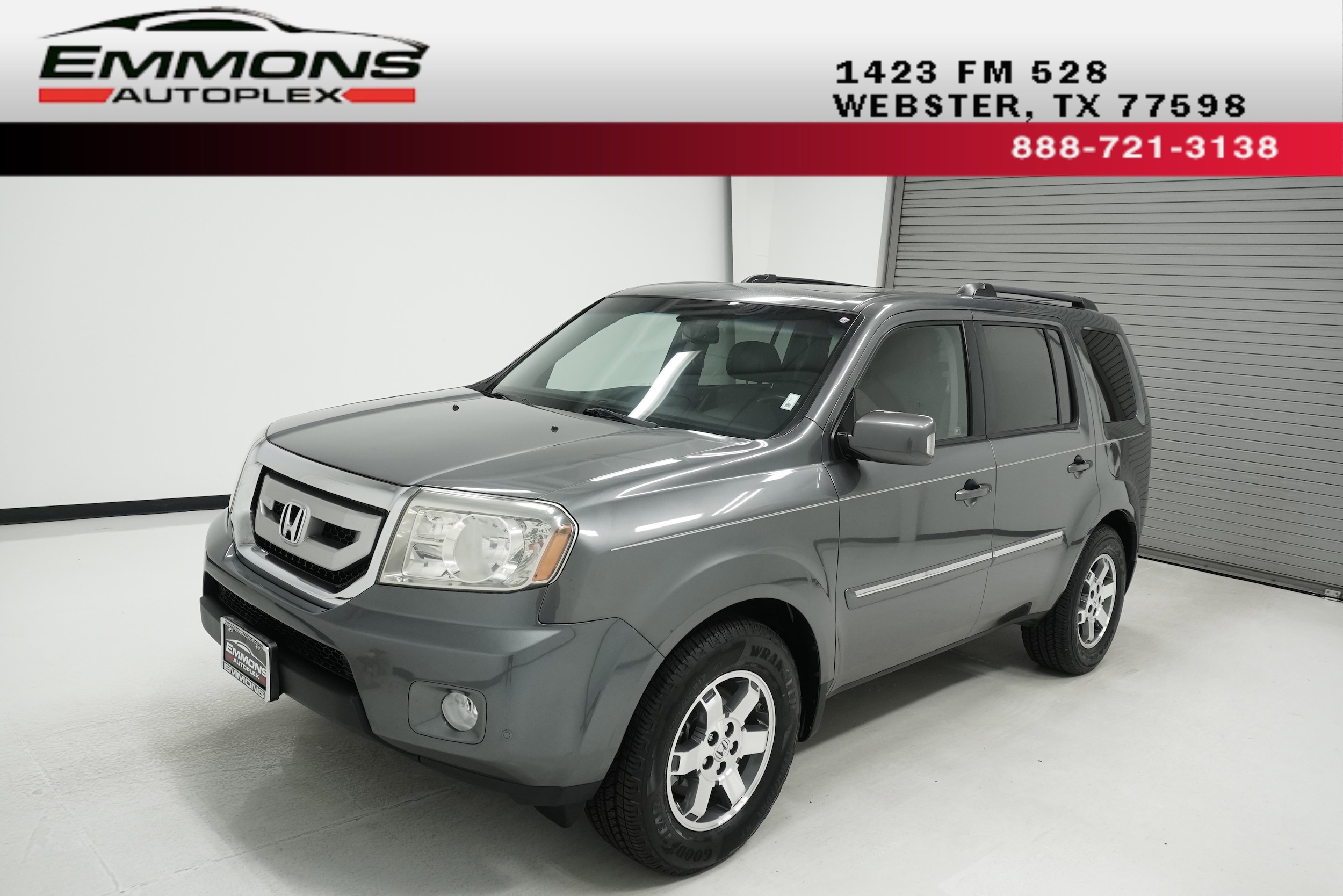 2011 Honda Pilot Touring w/ NAVI and RES's photo
