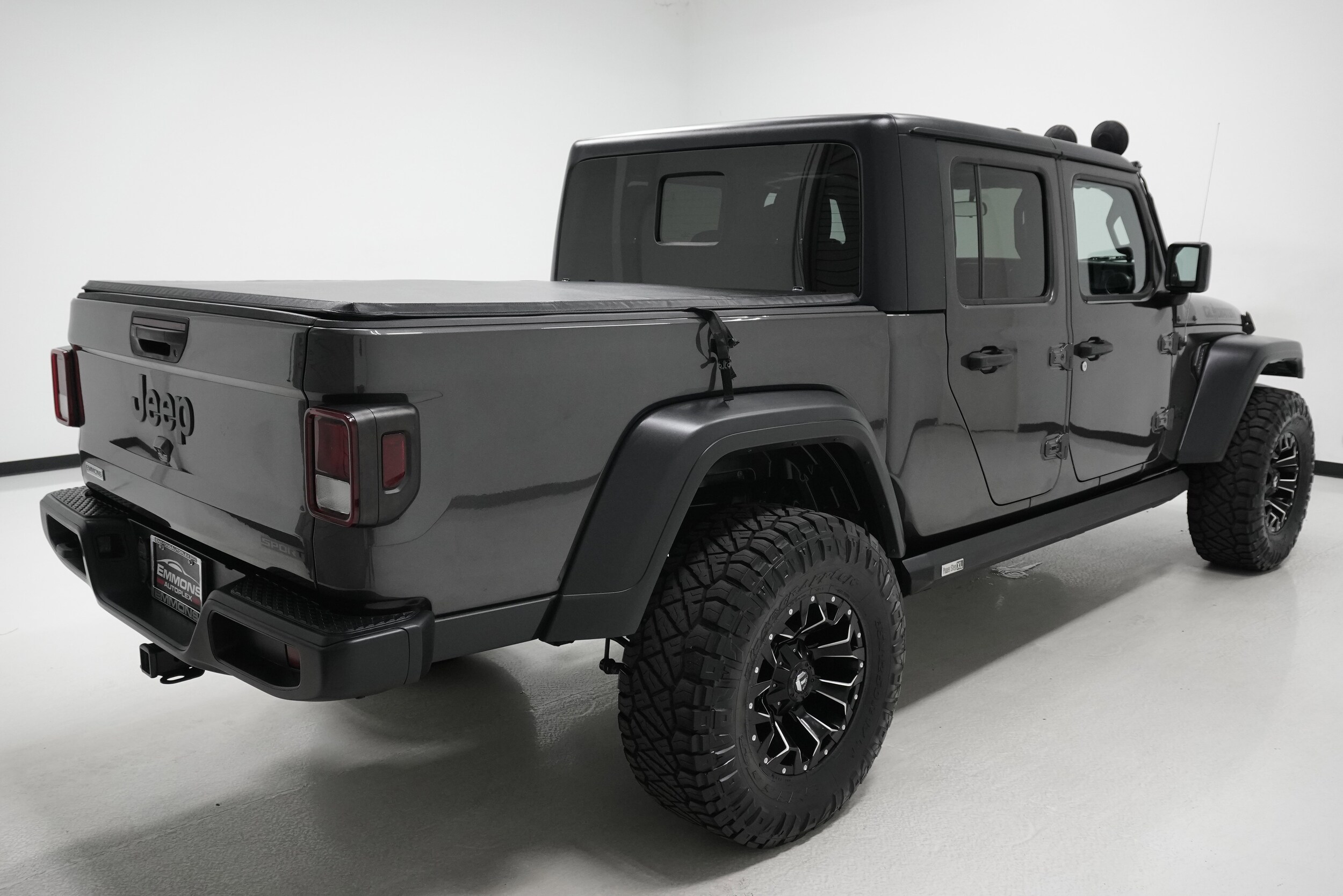 2020 Jeep Gladiator Altitude photo 4