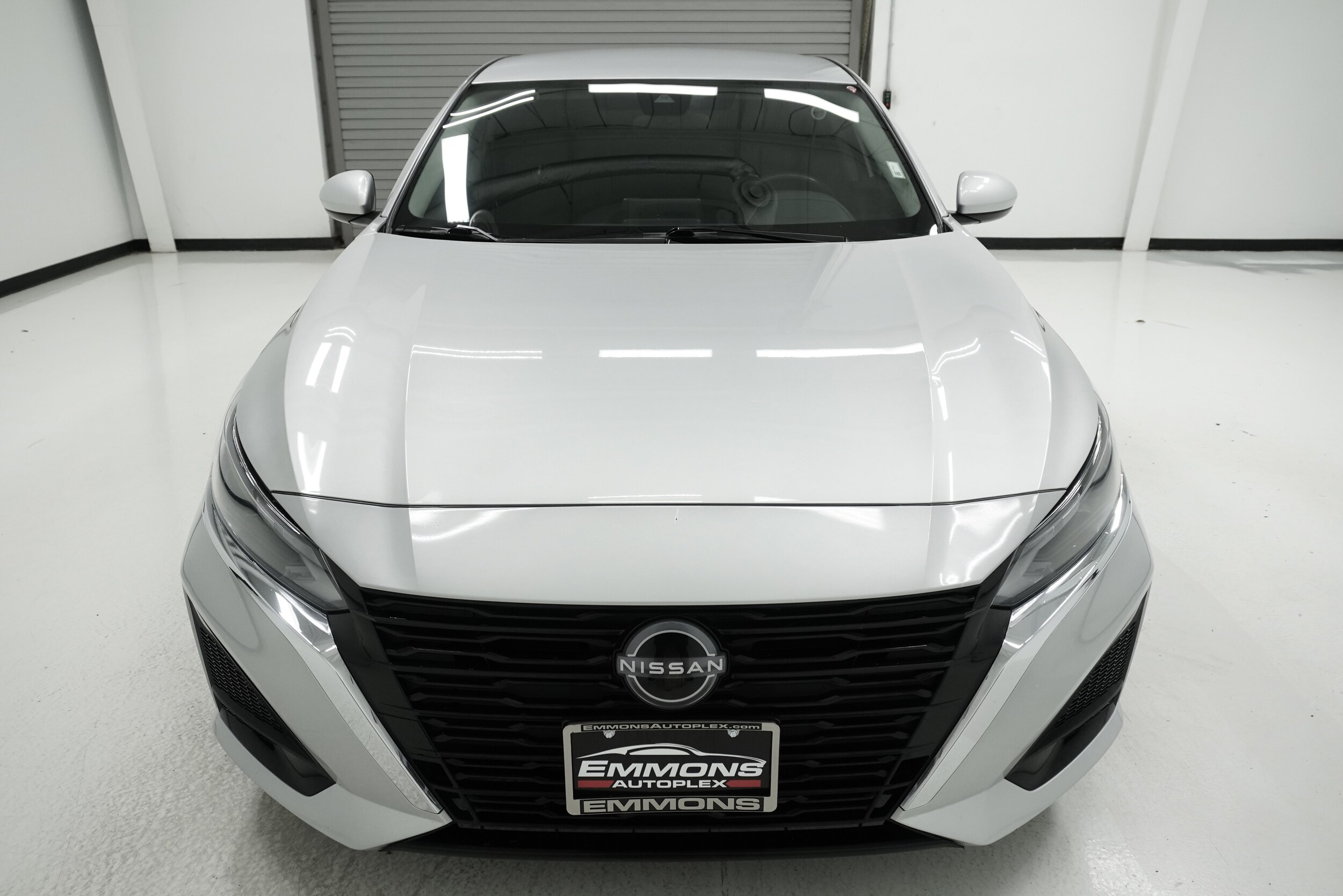 2023 Nissan Altima 2.5 SV photo 2